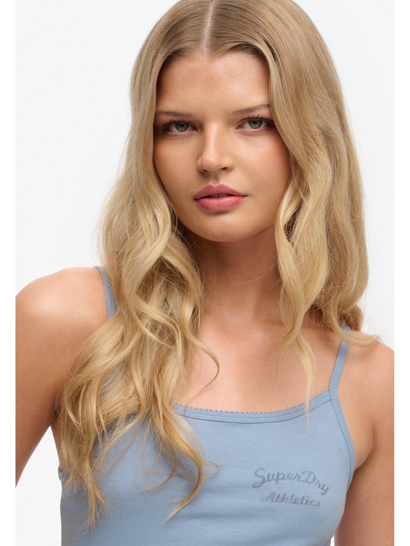 superdry-ath-ess-graphic-cami-blueoutfit