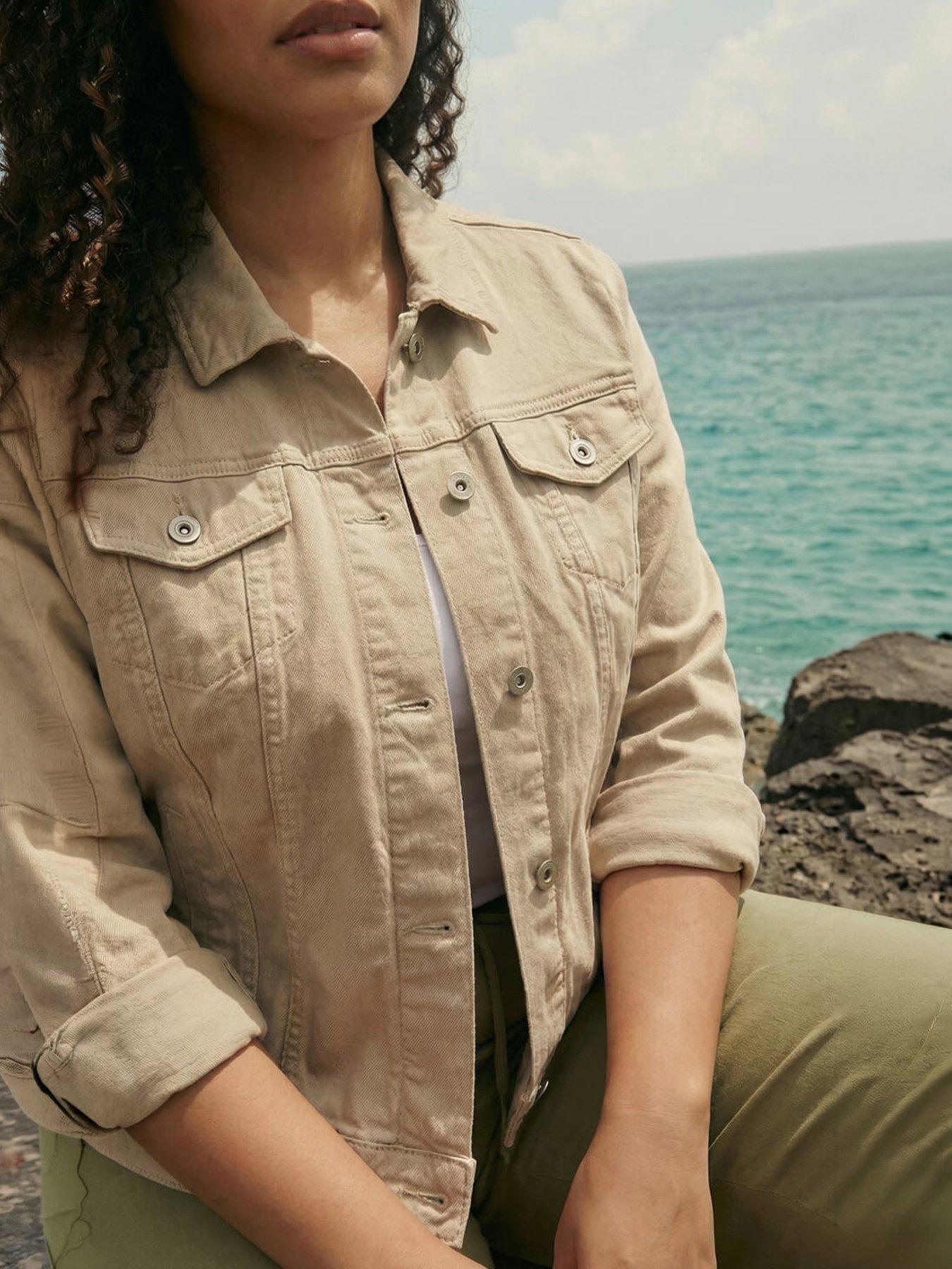 roman-curve-mid-wash-denim-jacketoutfit