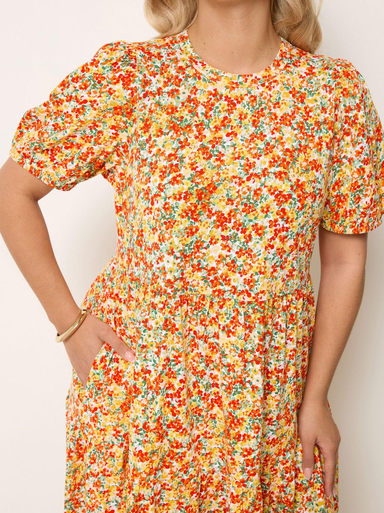 Image 4 of 5 of Yours Curve Puff Sleeve Dress - Yellow