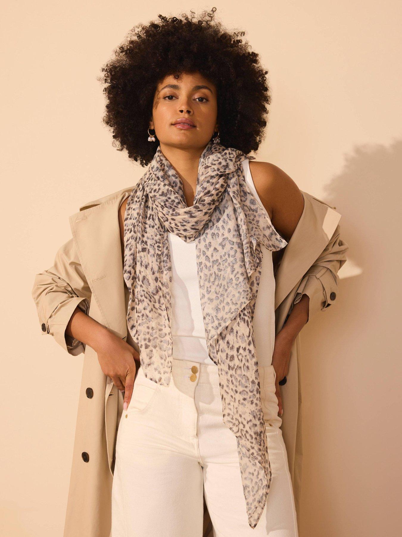 Image 2 of 4 of Mint Velvet Allison Print Lw Scarf