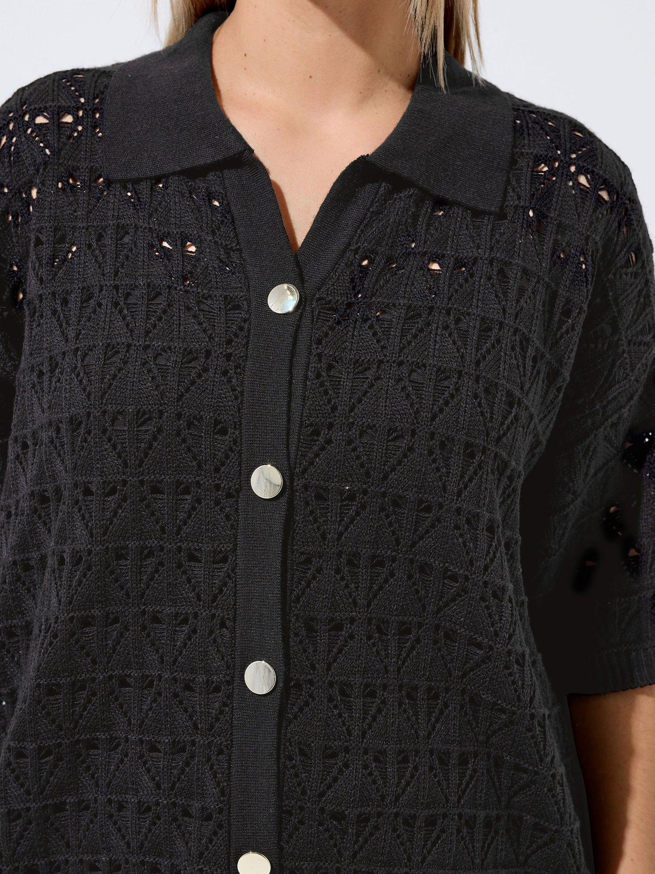 yours-curve-crochet-shirtoutfit