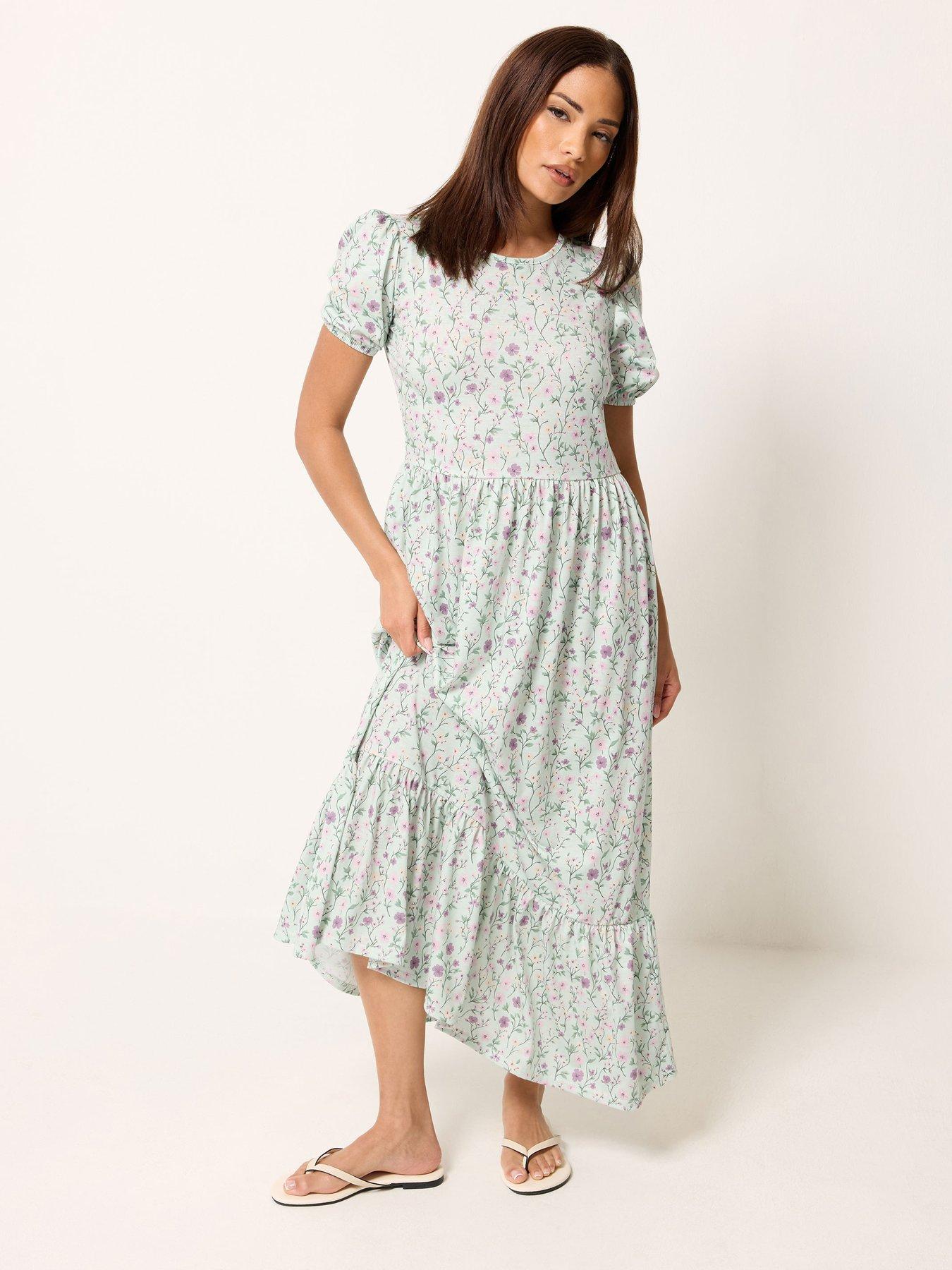 Image 3 of 5 of PixieGirl Petite Puff Frill Sleeve Maxi Dress - Green