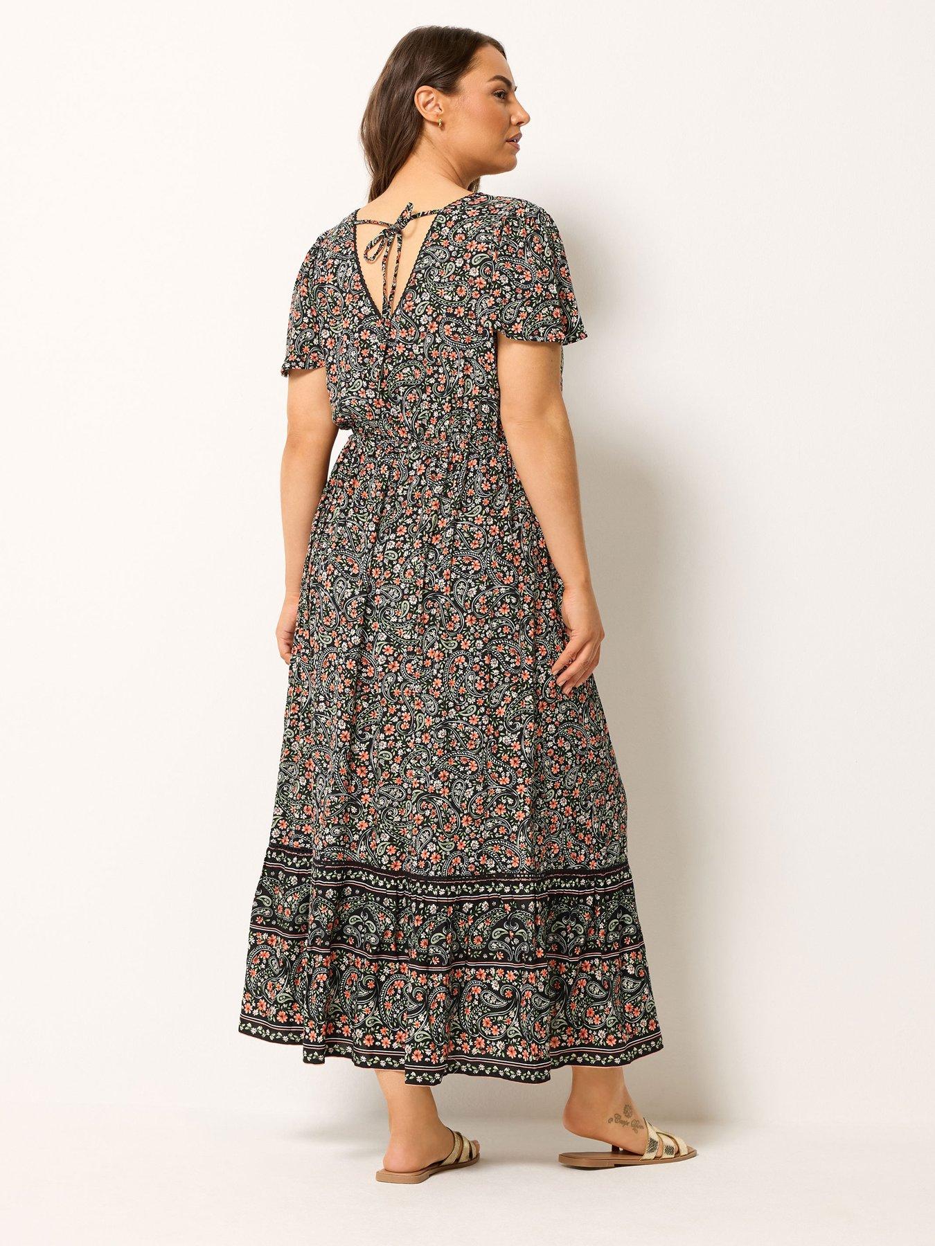 Image 2 of 5 of Yours Curve Ditsy Print Gypsy Border Maxi Dress - Black