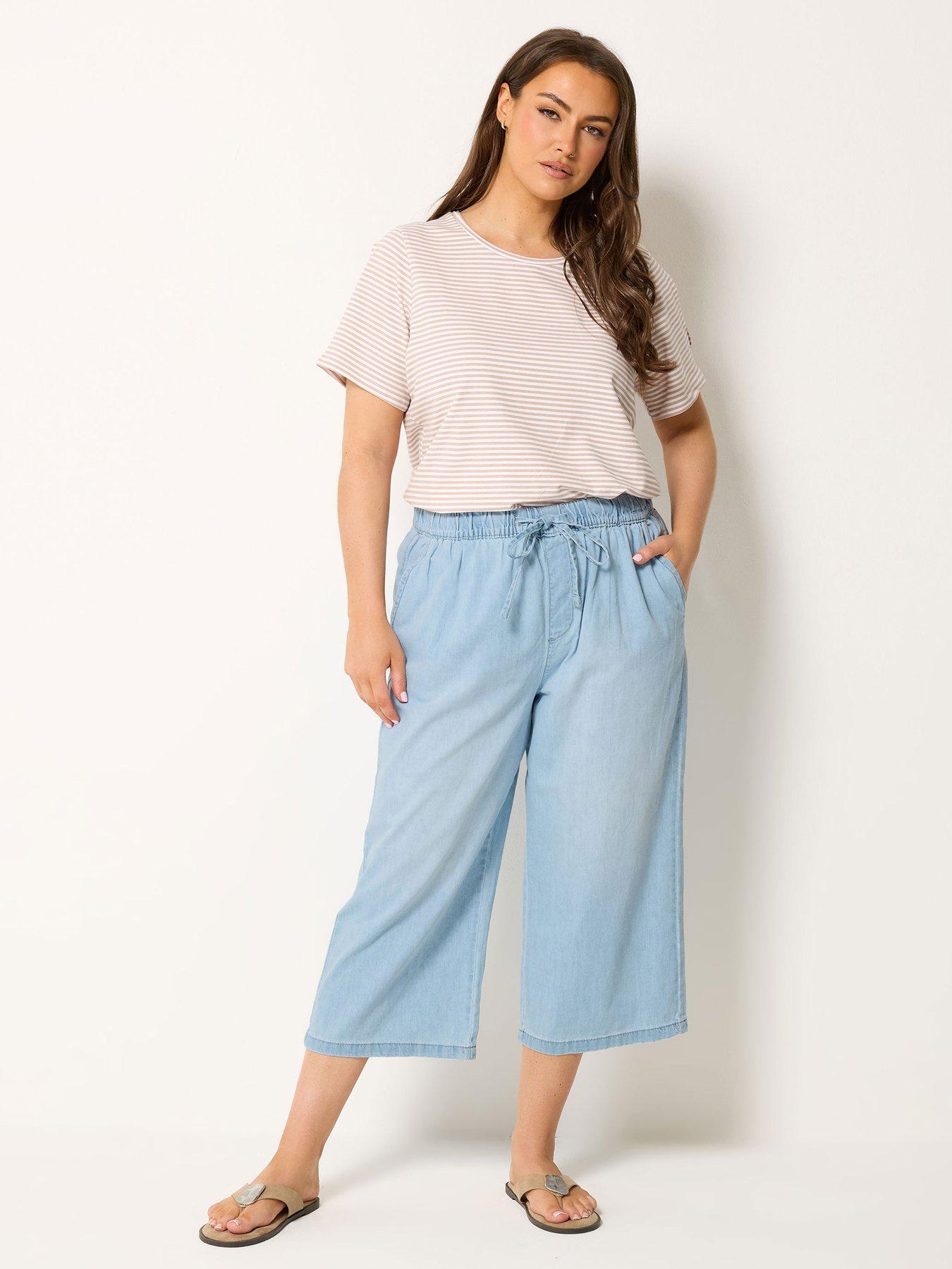Image 3 of 4 of Yours Curve Pull On Crop Trousers