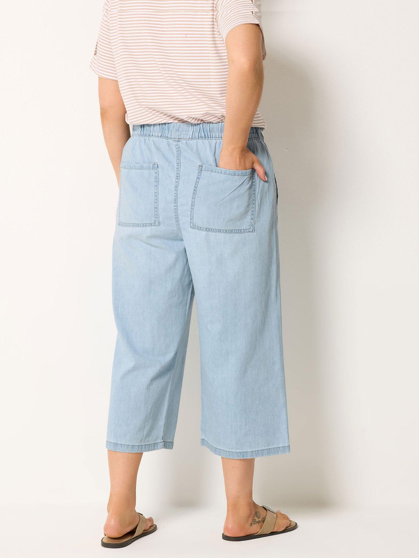 Image 4 of 4 of Yours Curve Pull On Crop Trousers