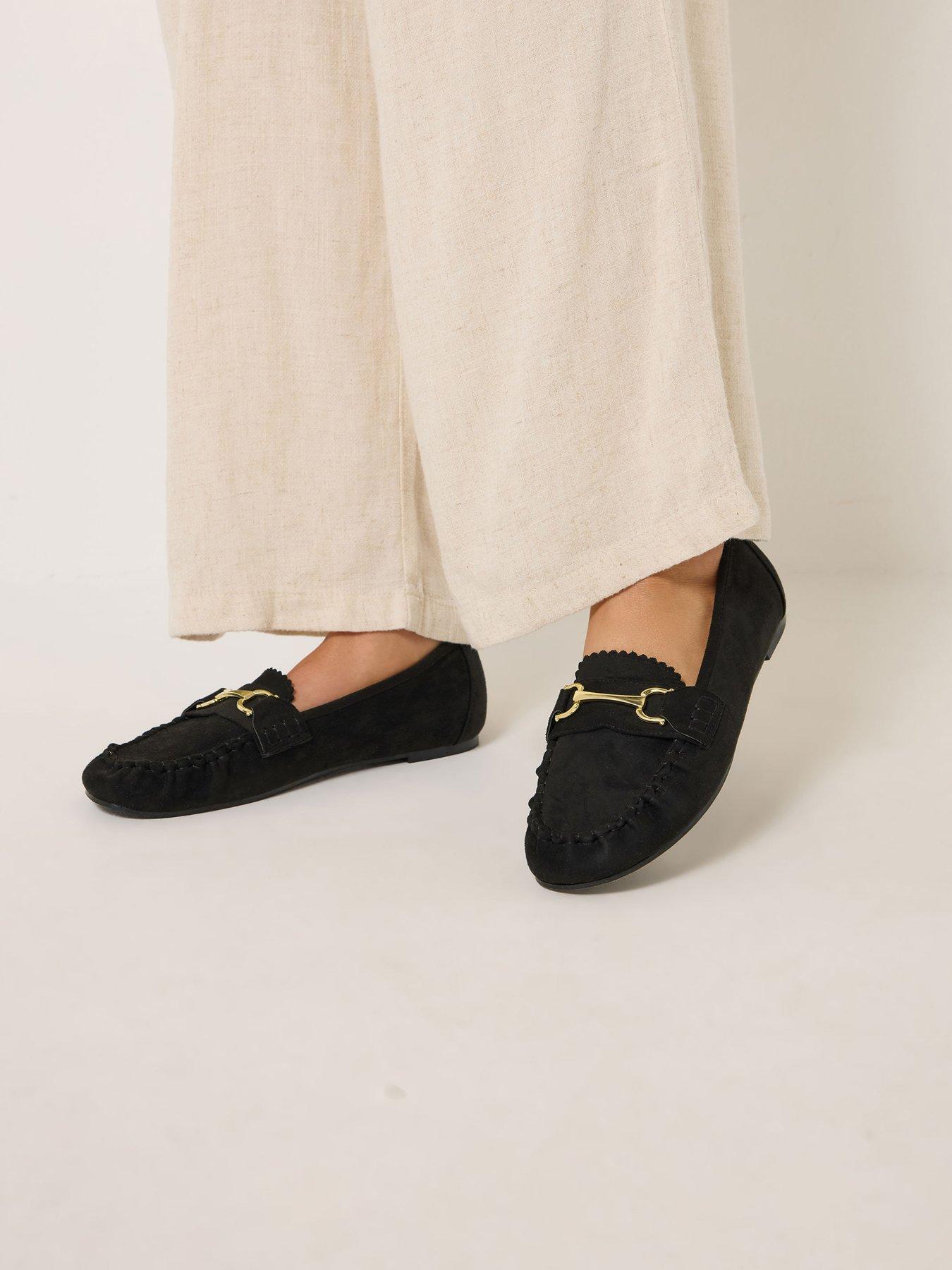 Image 1 of 4 of Yours Wide Fit Snaffle Trim Shoe - Black