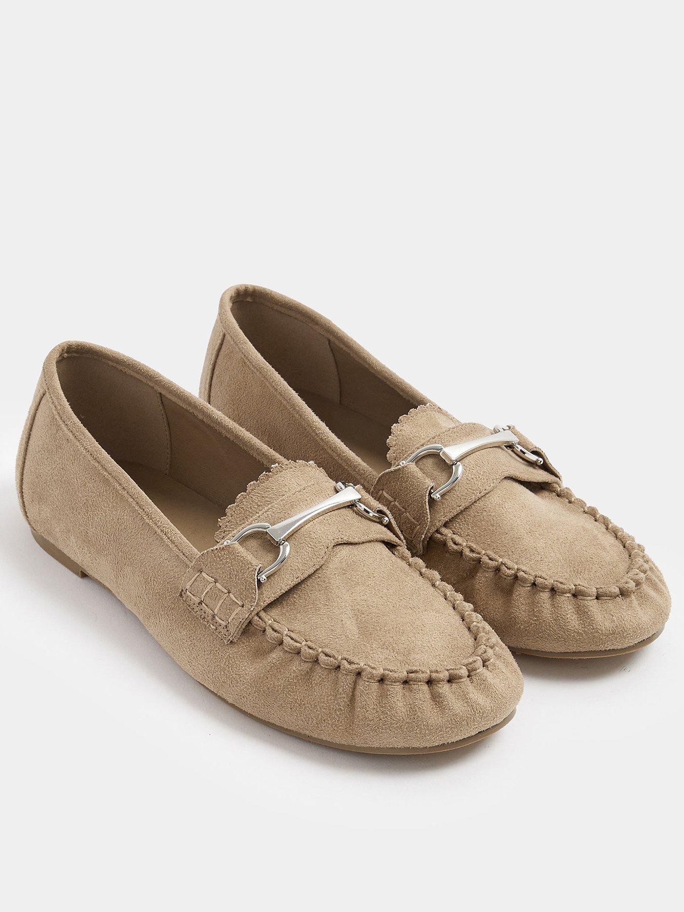 yours-wide-fit-snaffle-trim-shoestillFront