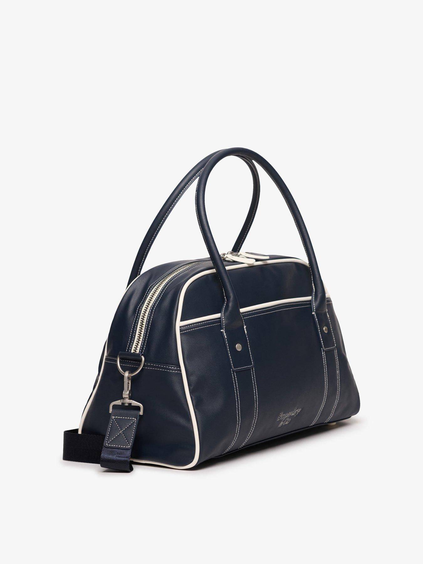 superdry-vintage-bowling-bagstillFront