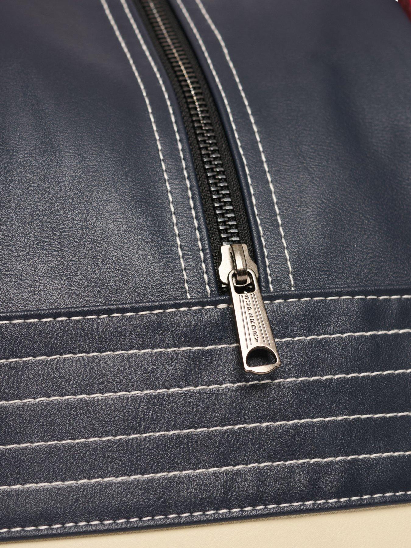 superdry-retro-alumni-bowling-bagdetail
