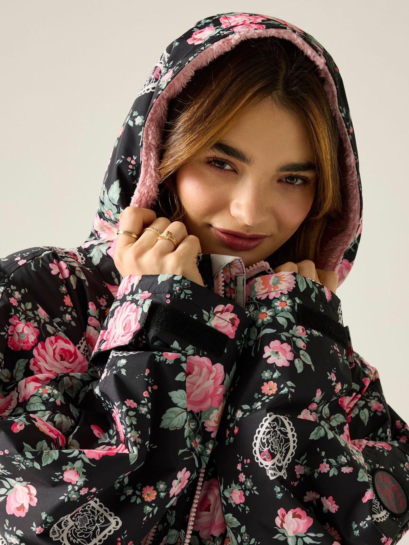 Image 3 of 7 of Regatta Ladies Cath Kidston Changing Robe - Black Hackney Rose