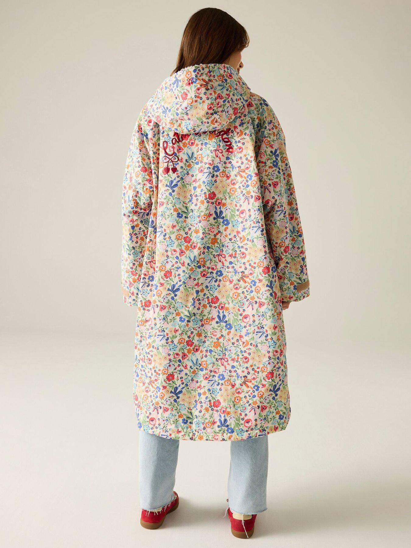 regatta-ladies-cath-kidston-changing-robe-cream-harmony-ditsystillFront