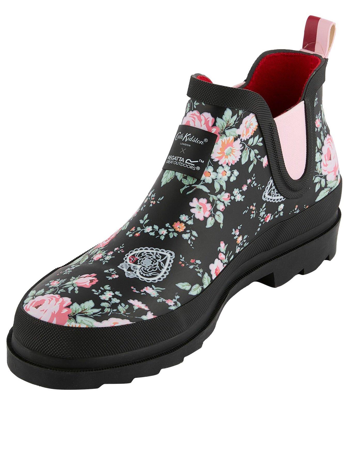 regatta-ladies-cath-kidston-low-welly-black-hackney-roseback