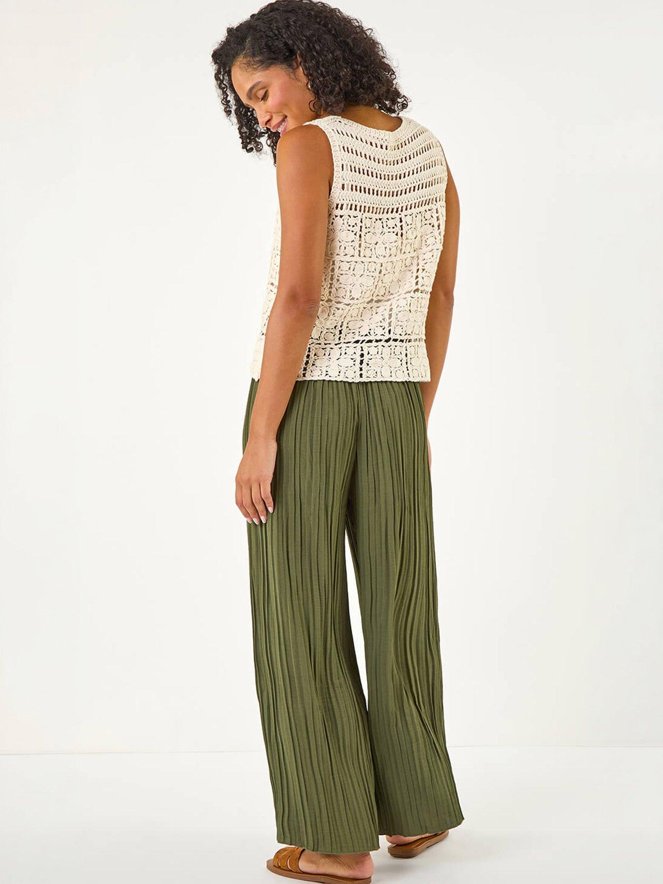 Image 4 of 5 of Roman Crochet Knit Vest - Cream