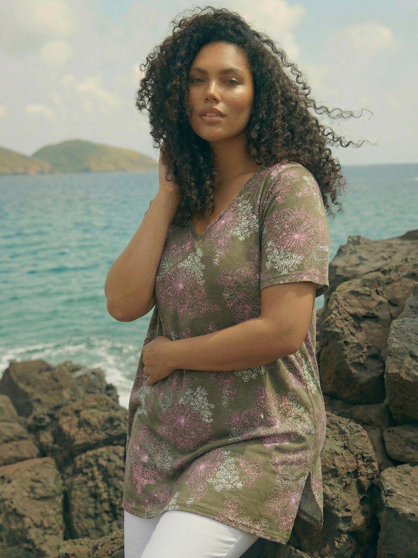 Roman Curve Floral Bar Back Stretch Top