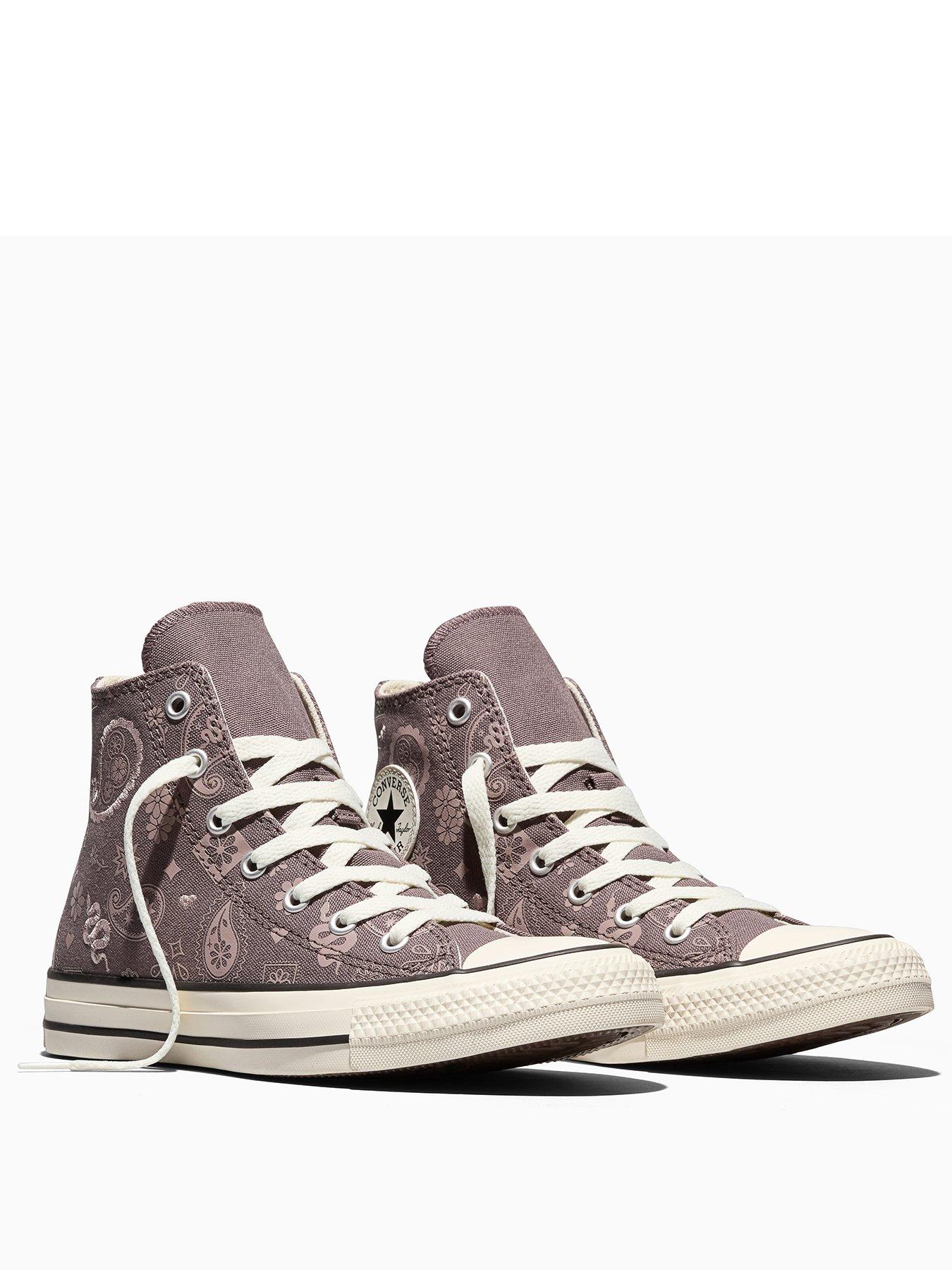 Image 2 of 4 of Converse Junior Chuck Taylor All Star Trainers - Brown