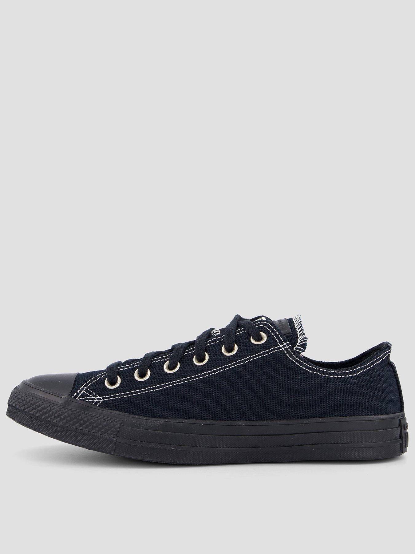 Converse Unisex Chuck Taylor All Star All-Black Outsole Lace-Up Low-Top Trainers - Black