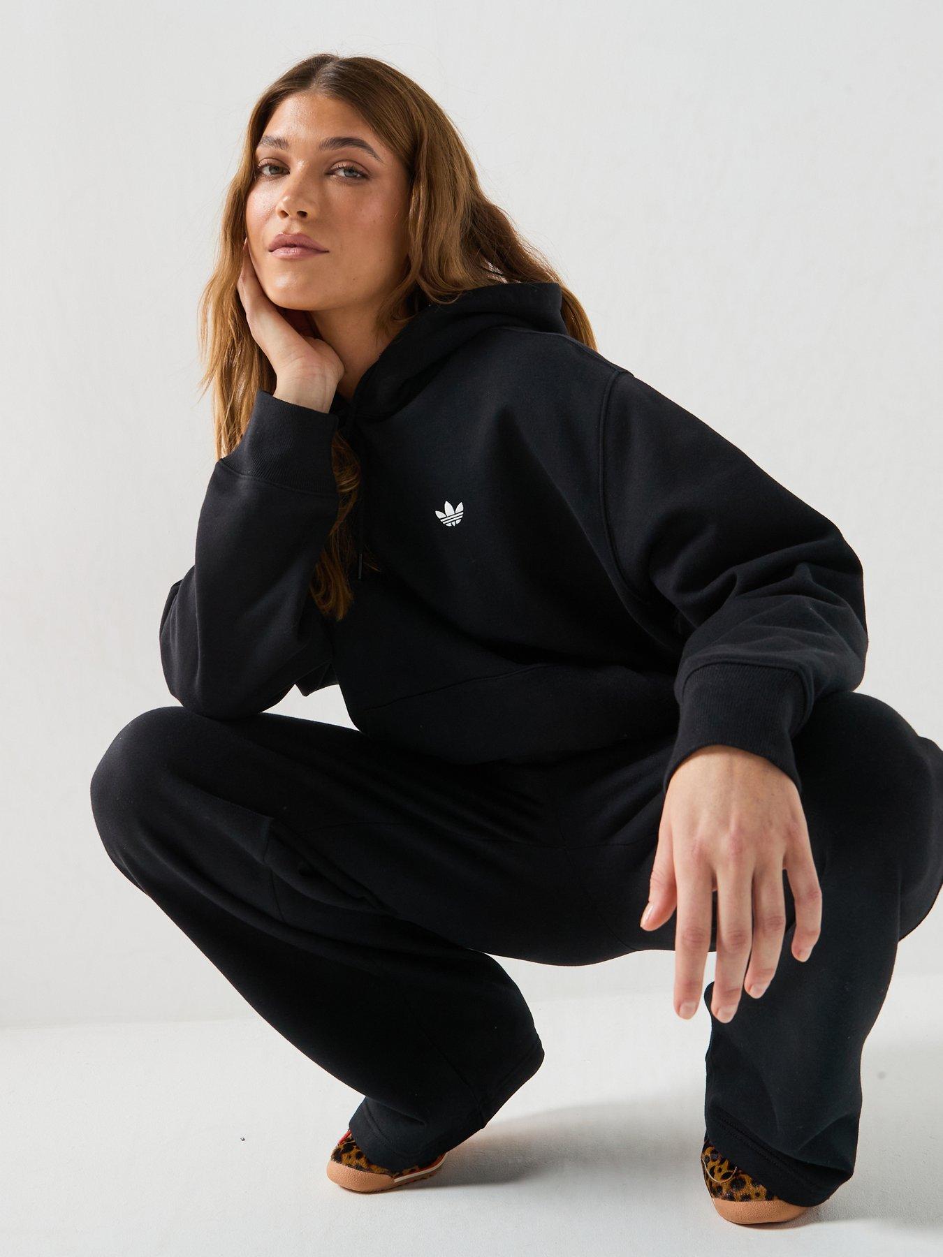 Image 4 of 6 of adidas Originals Women's Essentials Oversized Fleece Hoodie - Black