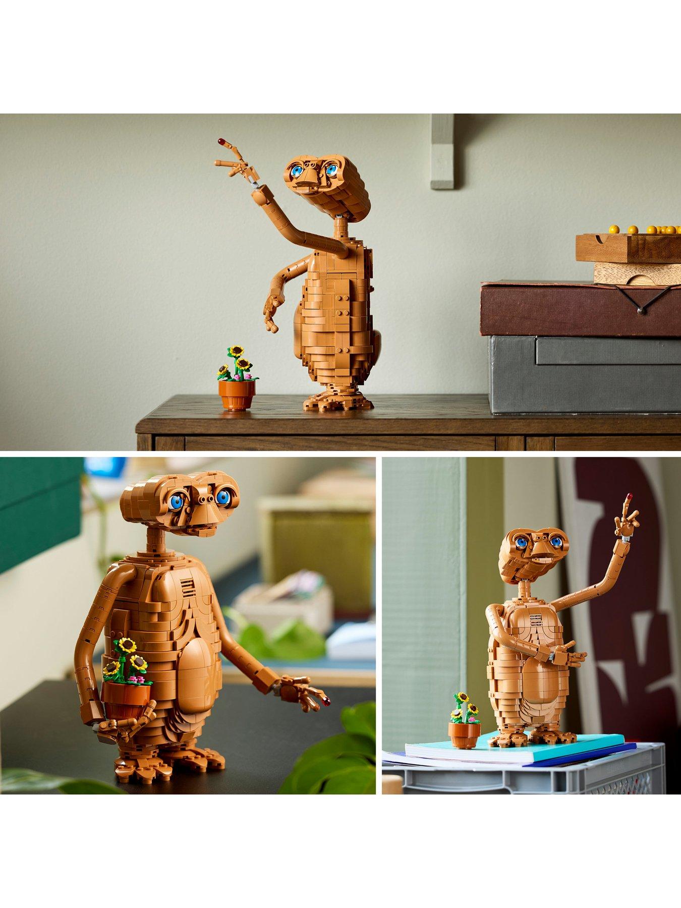 Image 3 of 8 of LEGO Ideas E.T. the Extra-Terrestrial Building Set 21370