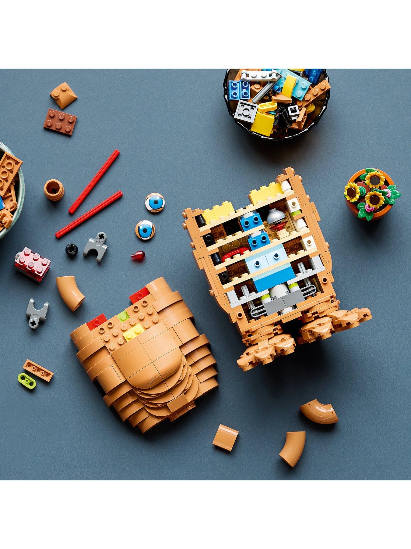 Image 5 of 8 of LEGO Ideas E.T. the Extra-Terrestrial Building Set 21370