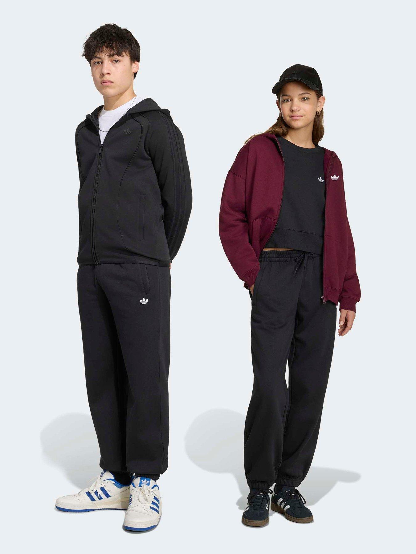Image 1 of 7 of adidas Originals Junior Oversized Jogger - Black