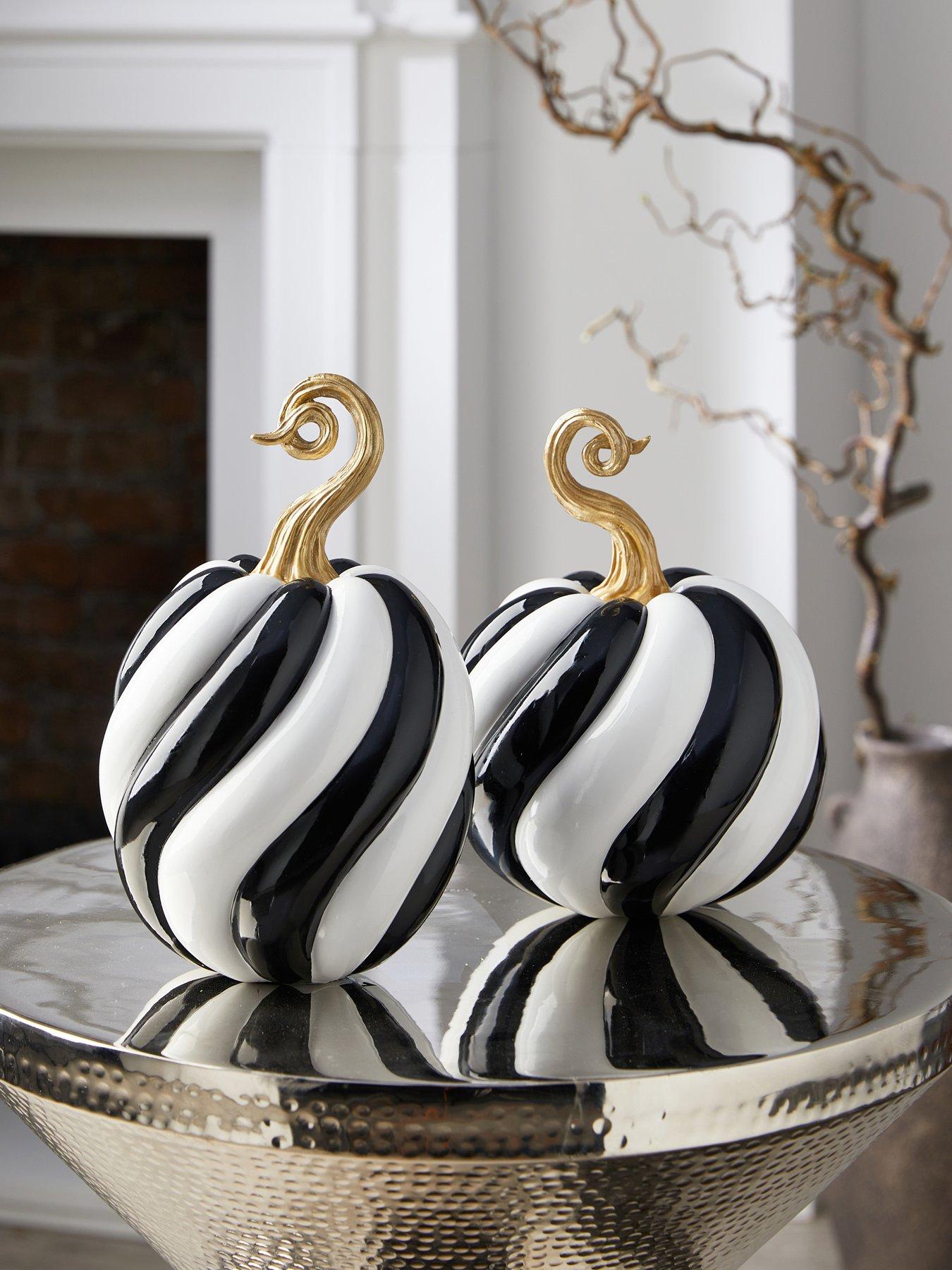 Festive Set Of 2 Polyresin Pumpkin Mono Halloween Decorations in Black