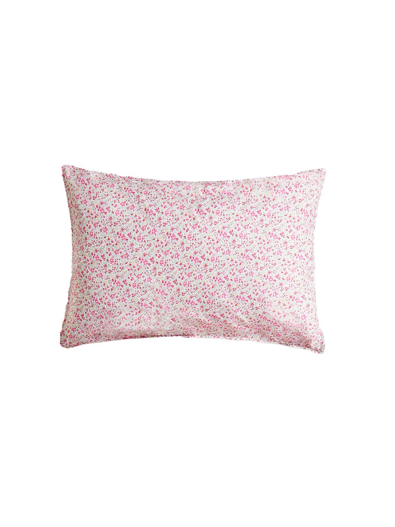 shabby-chic-vintage-ditsy-quilt-setback