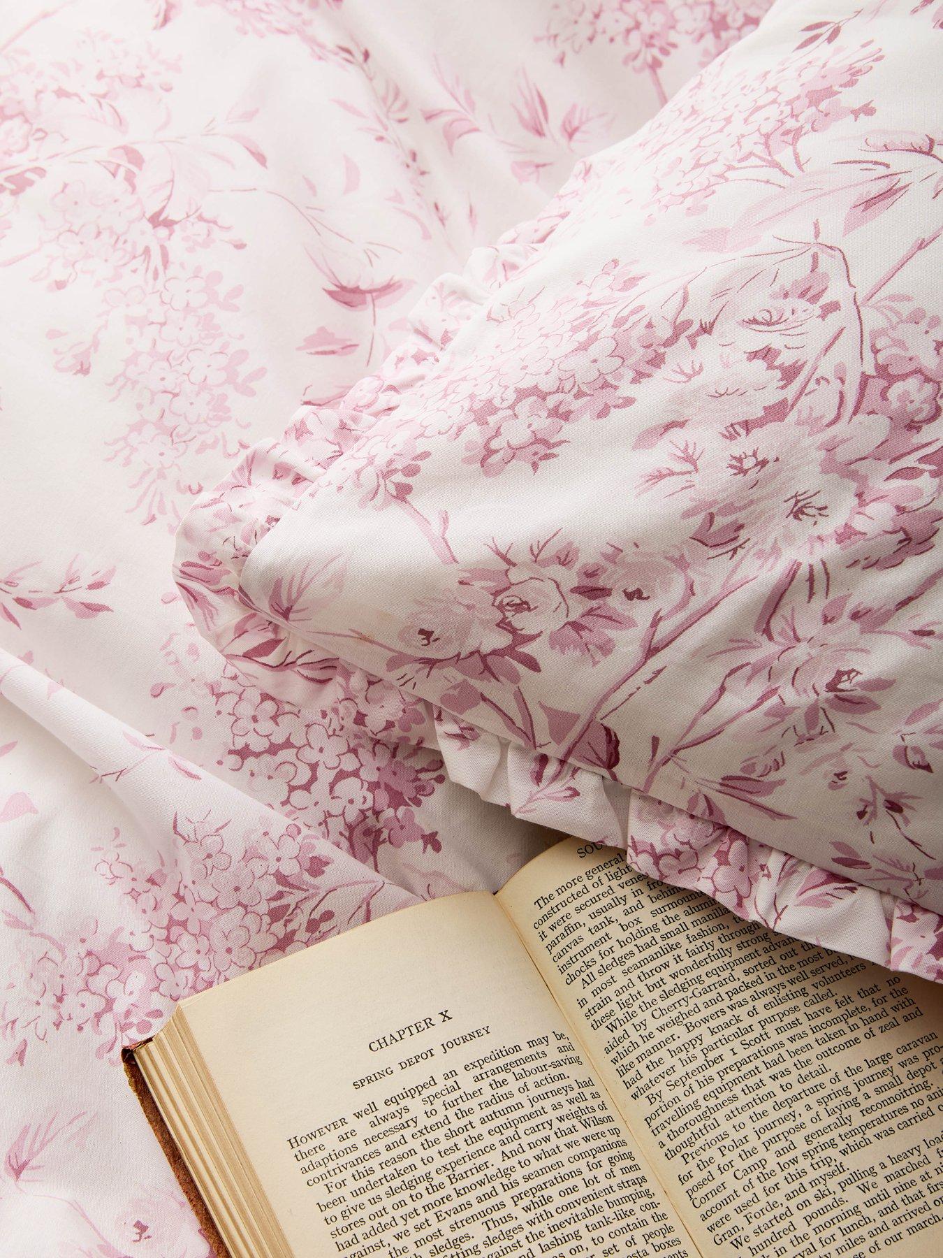 shabby-chic-chelsea-quilt-setdetail
