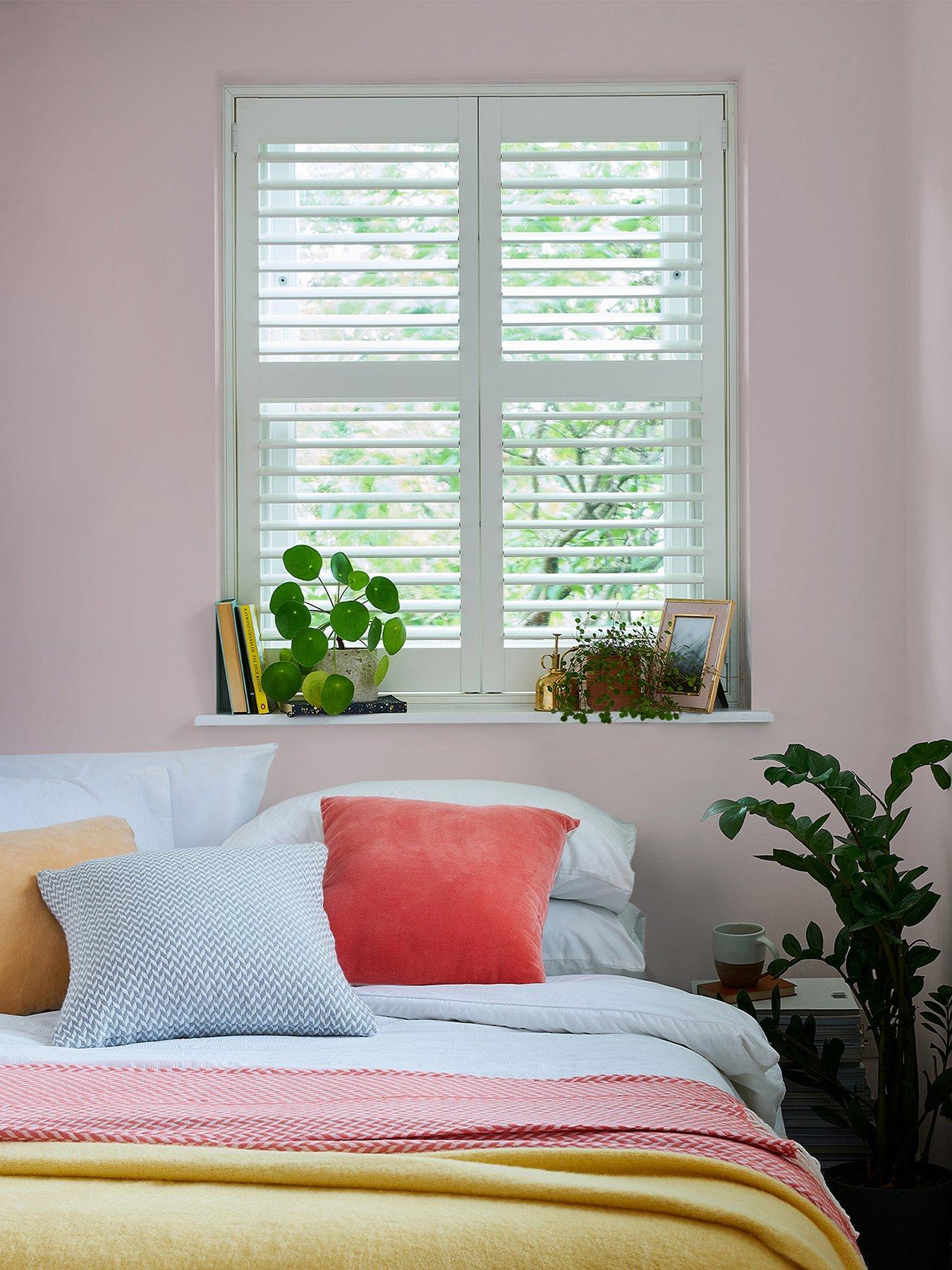 Image 4 of 4 of Laura Ashley Laura Ashley Matt Emulsion Blush 2.5l Paint