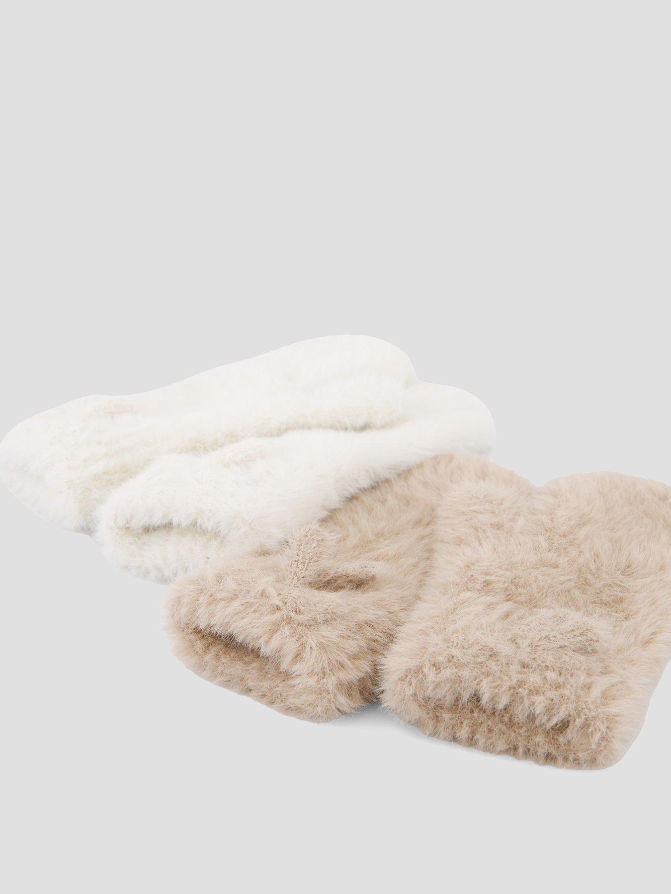 Image 2 of 4 of The Very Collection Girls 2 Pack Fluffy Bow Mittens - Beige