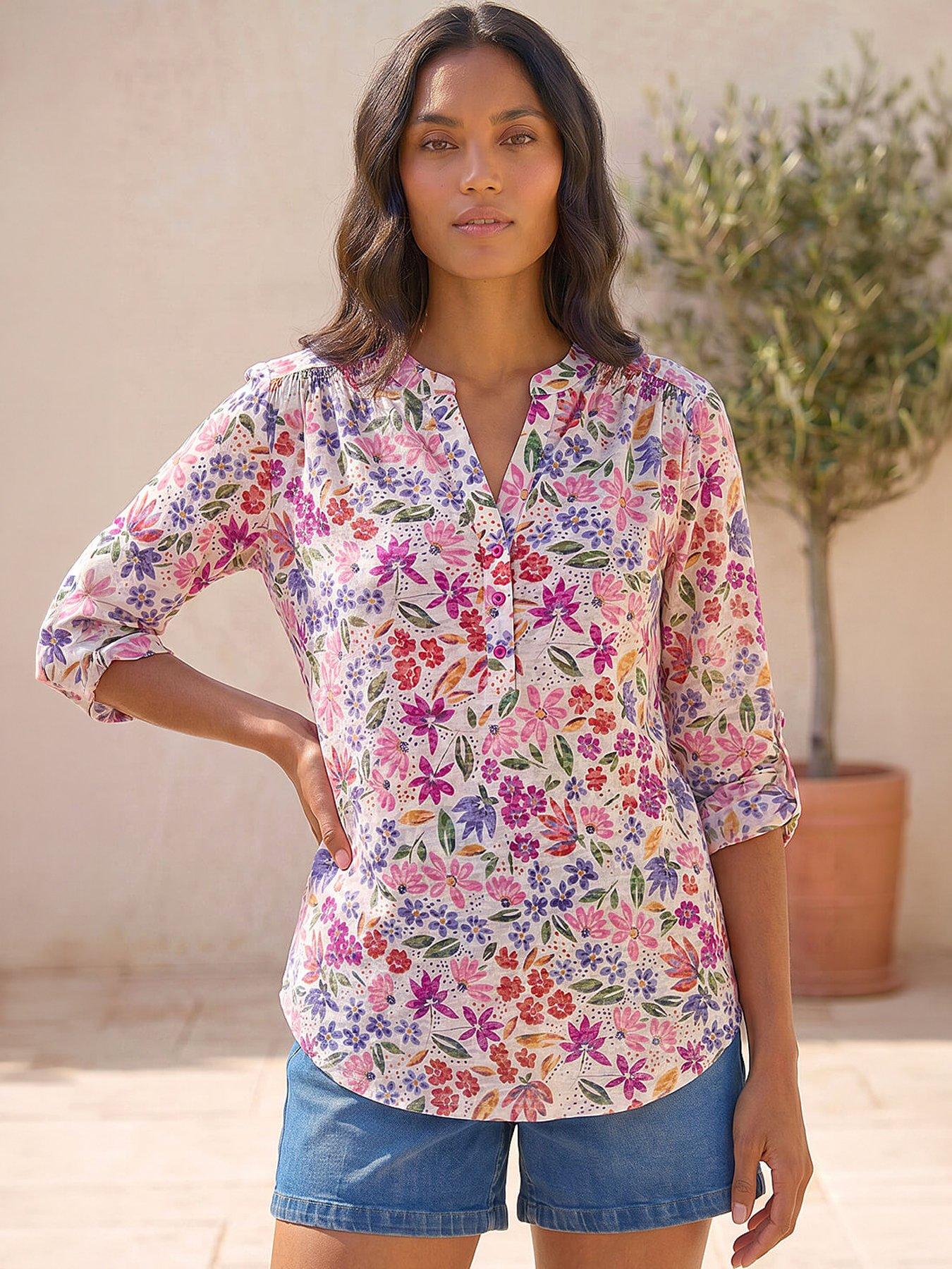 Roman Floral Print Burnout V-neck Top