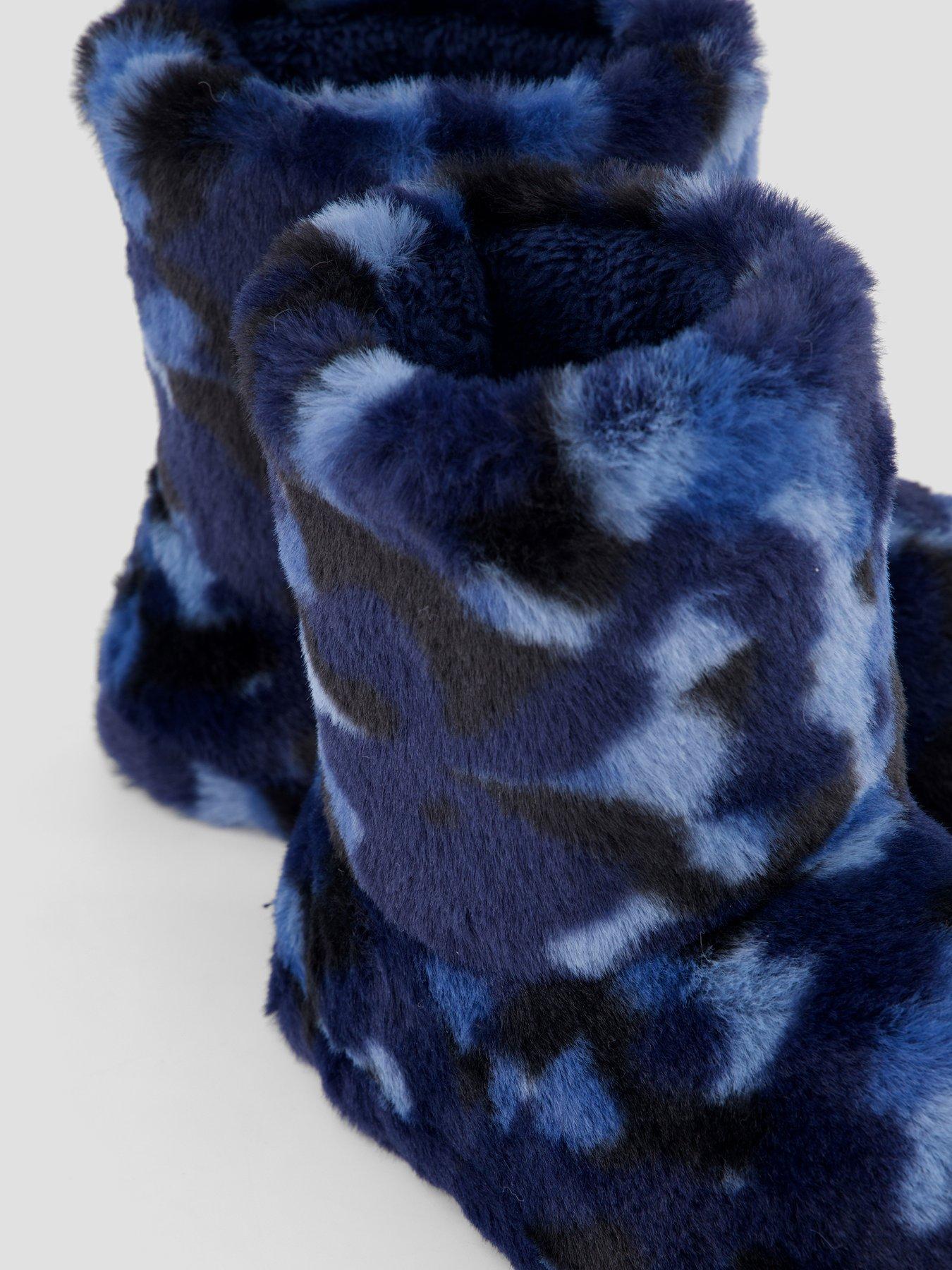 Image 5 of 7 of The Very Collection Boys Camo Bootie Slippers - Blue