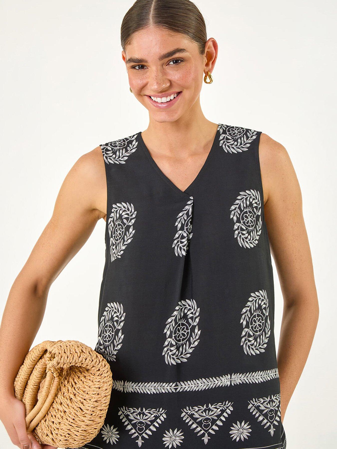Roman Mono Border Print Vest