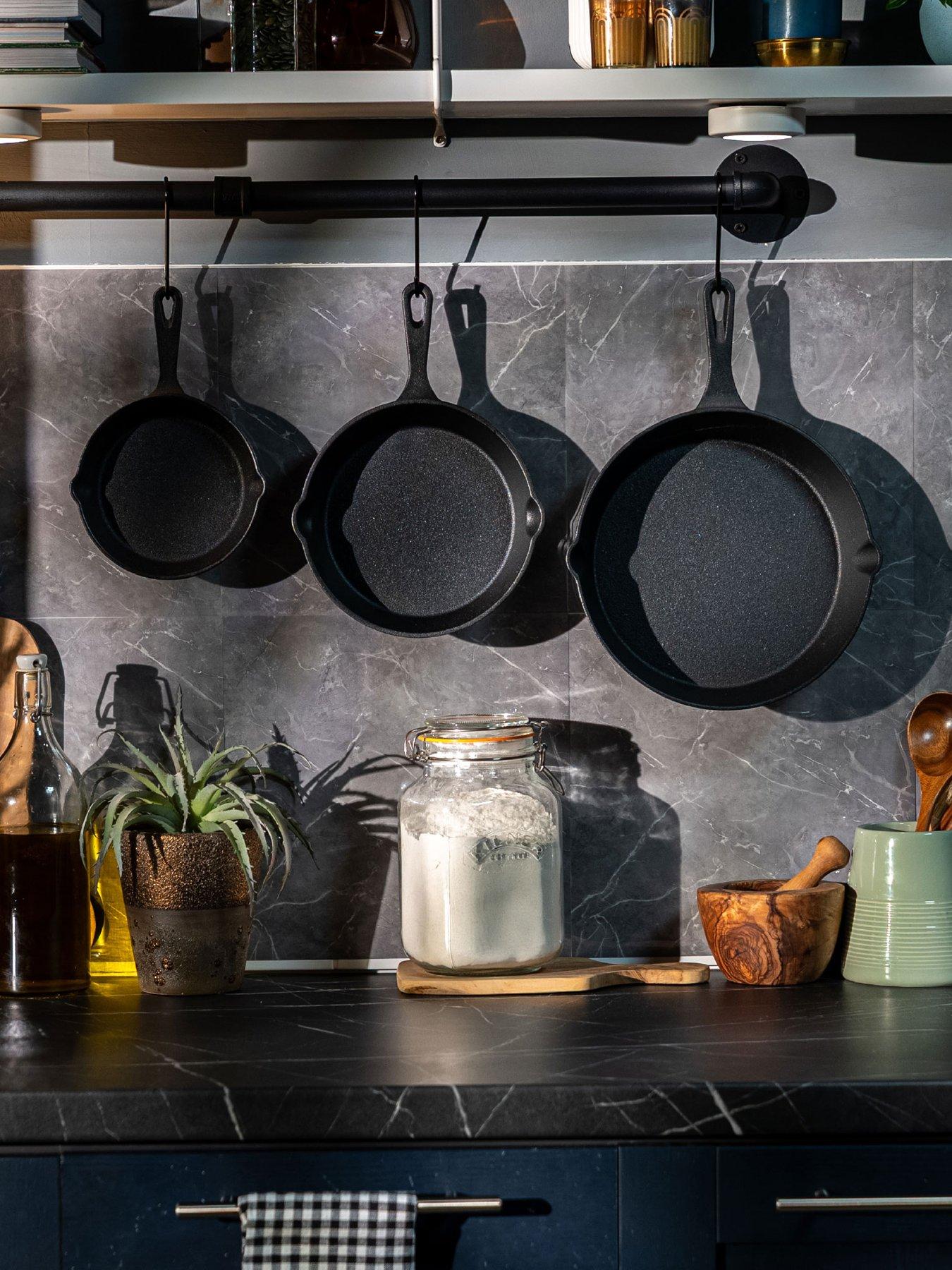 Vonshef Cast Iron Cookware Set - 3 Pans