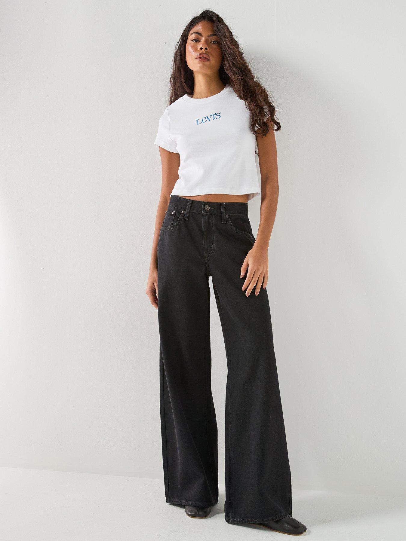 Image 3 of 6 of Levi's Gr Essential Baby Tee