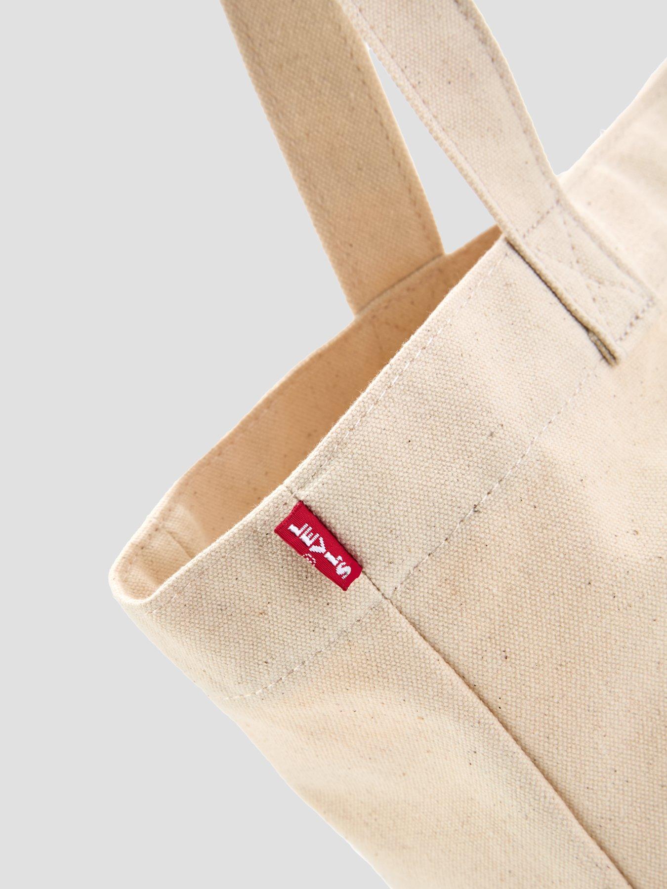 Image 3 of 6 of Levi's Everyday Graphic Tote