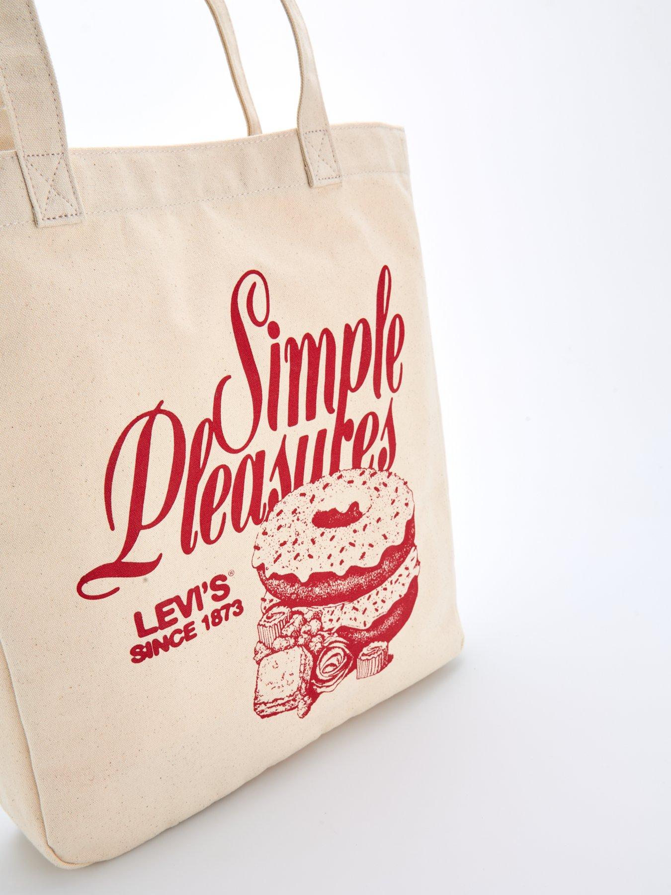 Image 6 of 6 of Levi's Everyday Graphic Tote