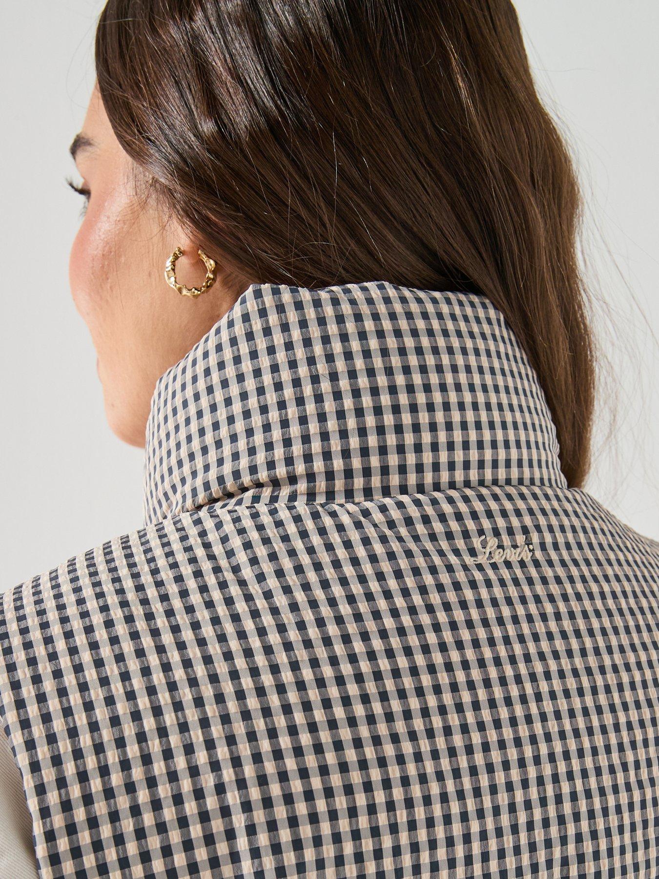 Image 4 of 6 of Levi's Tate Bubble Puffer Vest Gilet - Grey