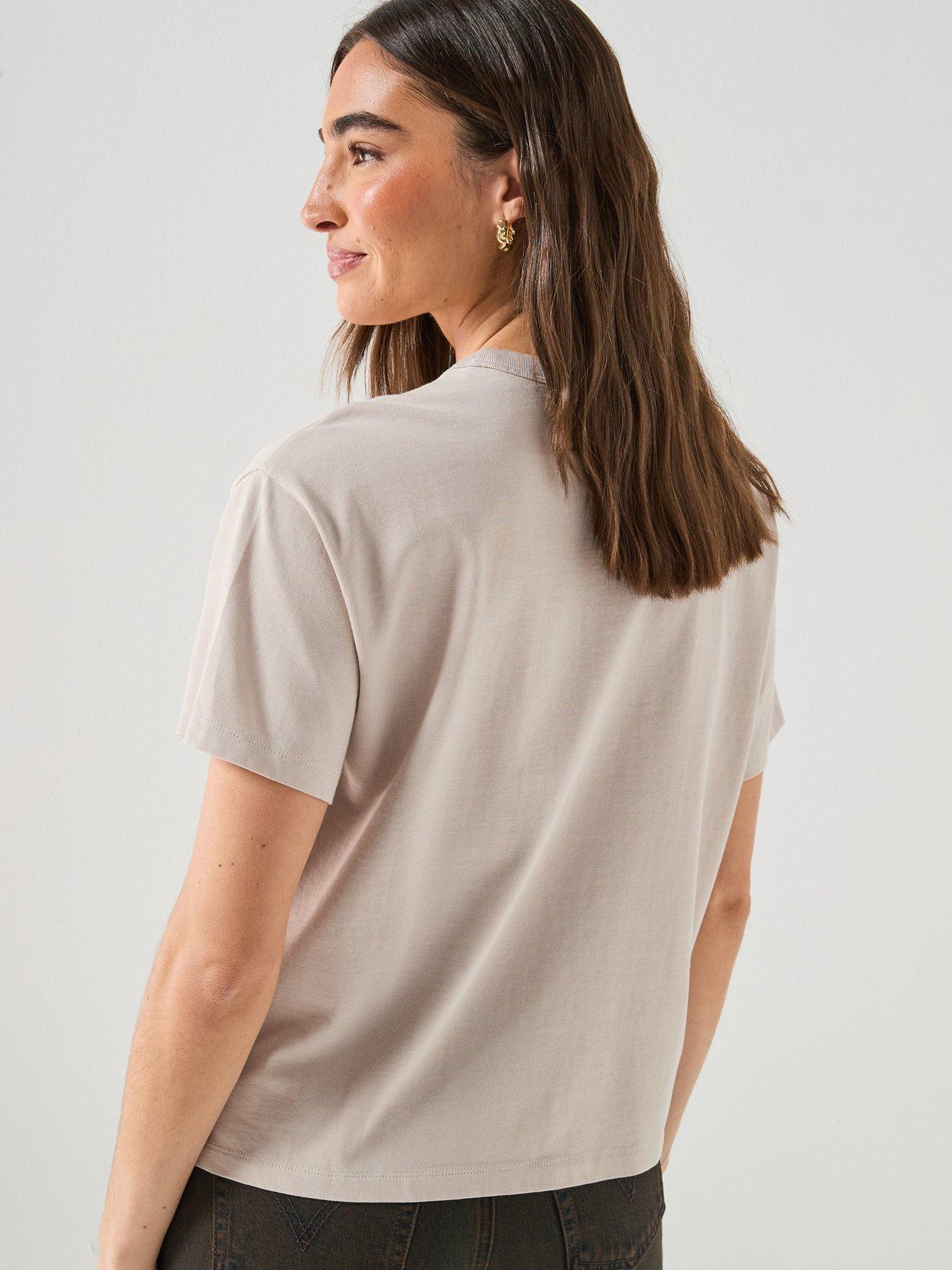 Image 2 of 6 of Levi's Gr Vintage Tee