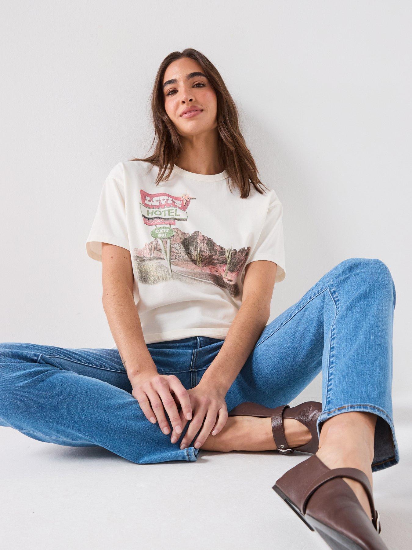 Image 4 of 6 of Levi's Gr Vintage Tee