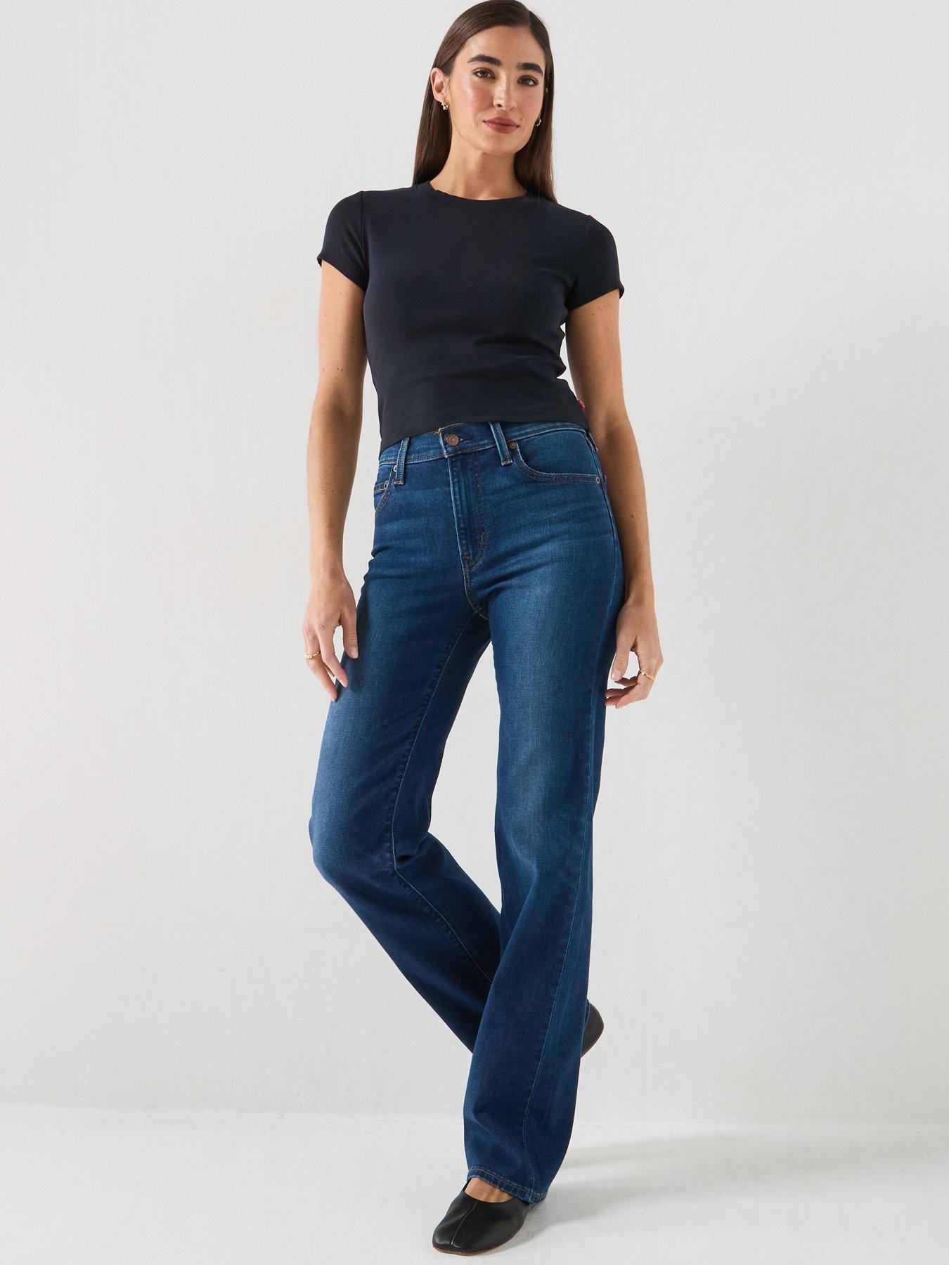 Image 3 of 5 of Levi's Essential Baby Tee