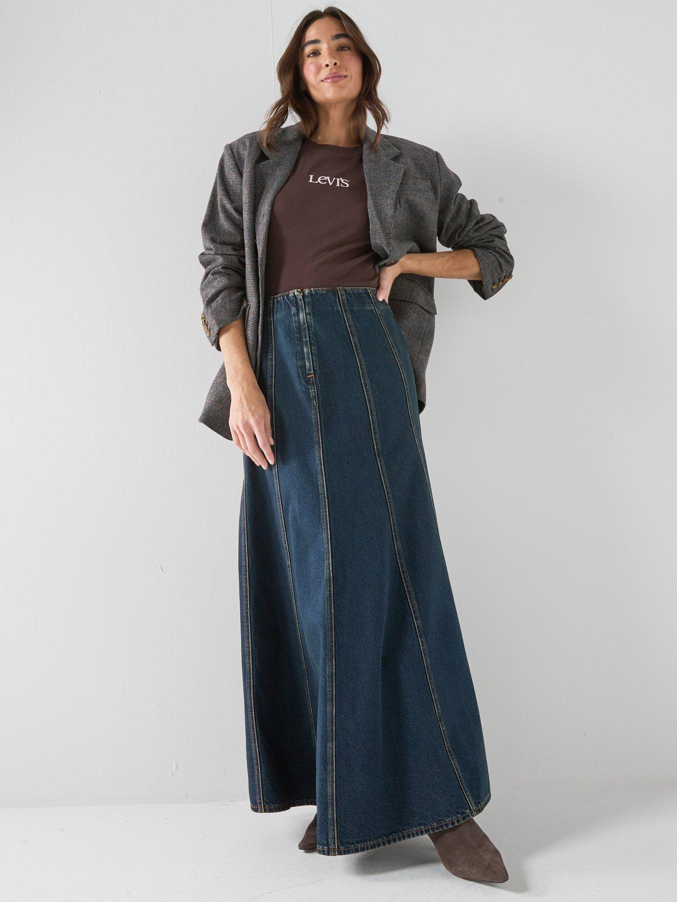 Image 3 of 6 of Levi's Seamed Flare Skirt - Blue