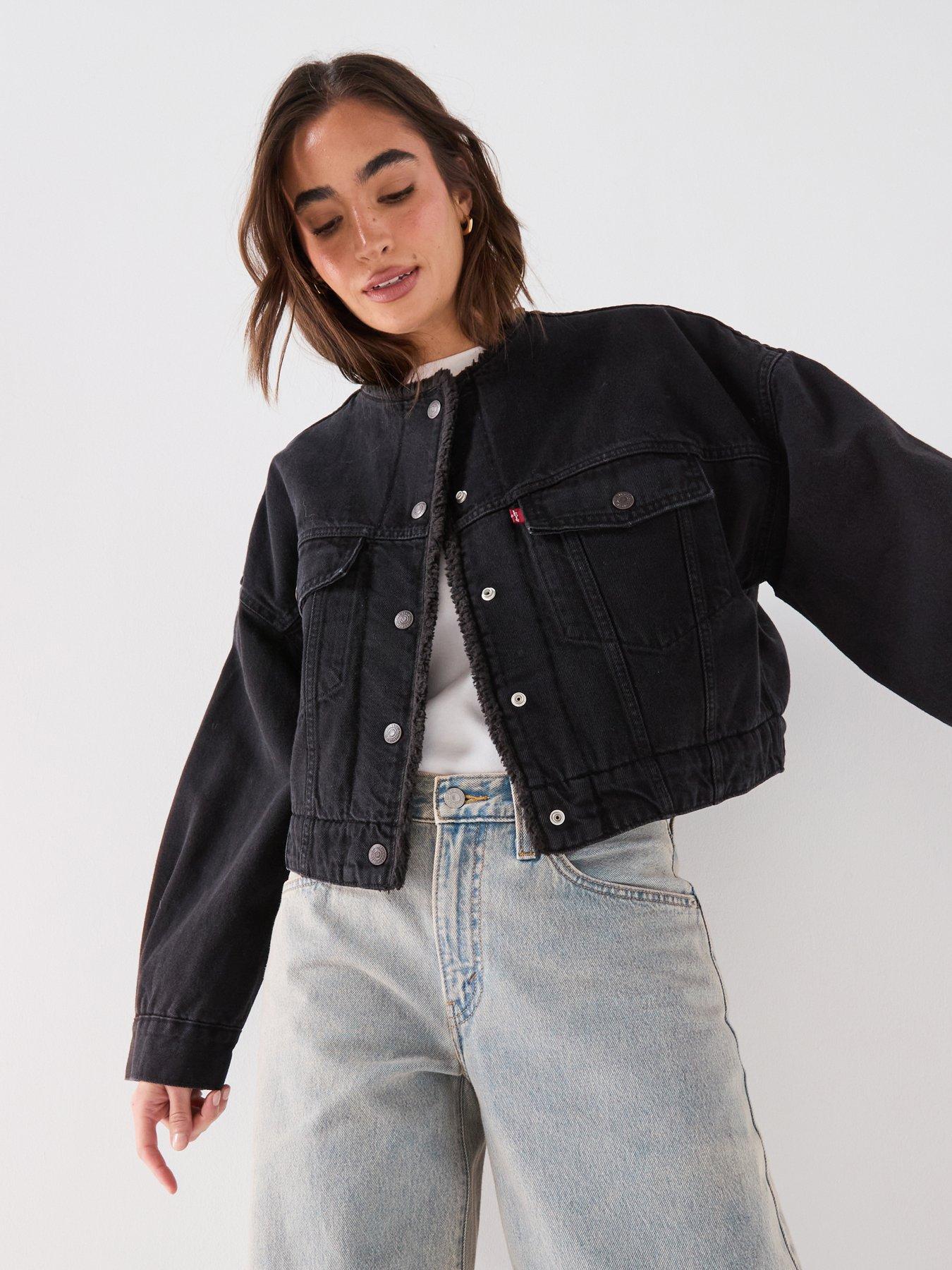 Levi's Collarless Crop Sherpa Trucker Jacket - Black