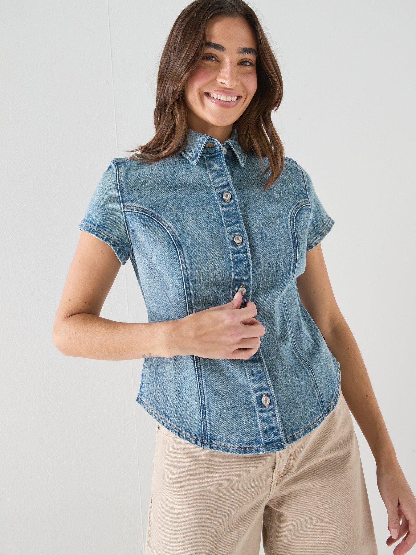 Levi's Women's Short Sleeve Shaped Denim Shirt - Medium Wash