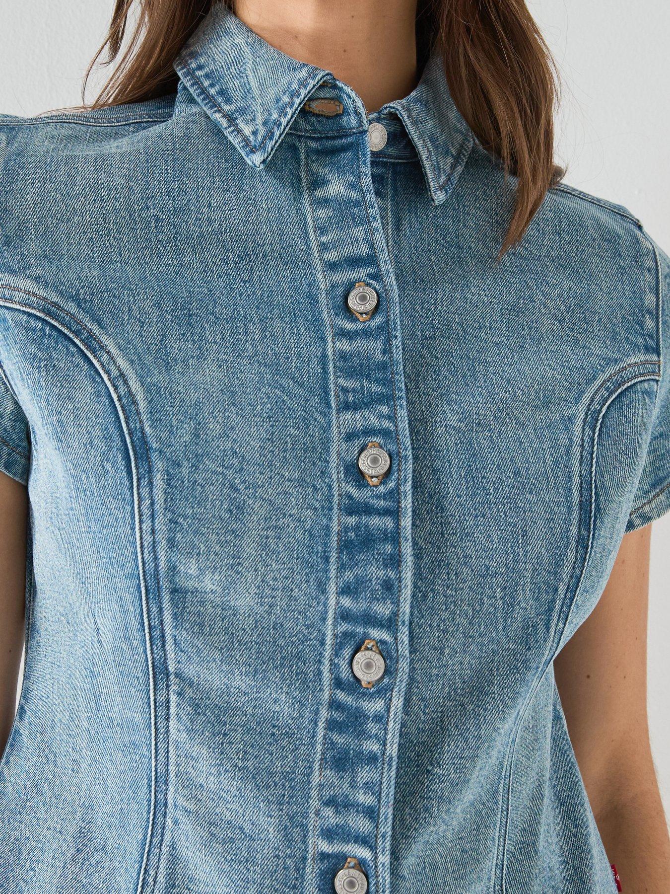 Image 4 of 5 of Levi's Women's Short Sleeve Shaped Denim Shirt - Medium Wash<br /><br />&nbsp;