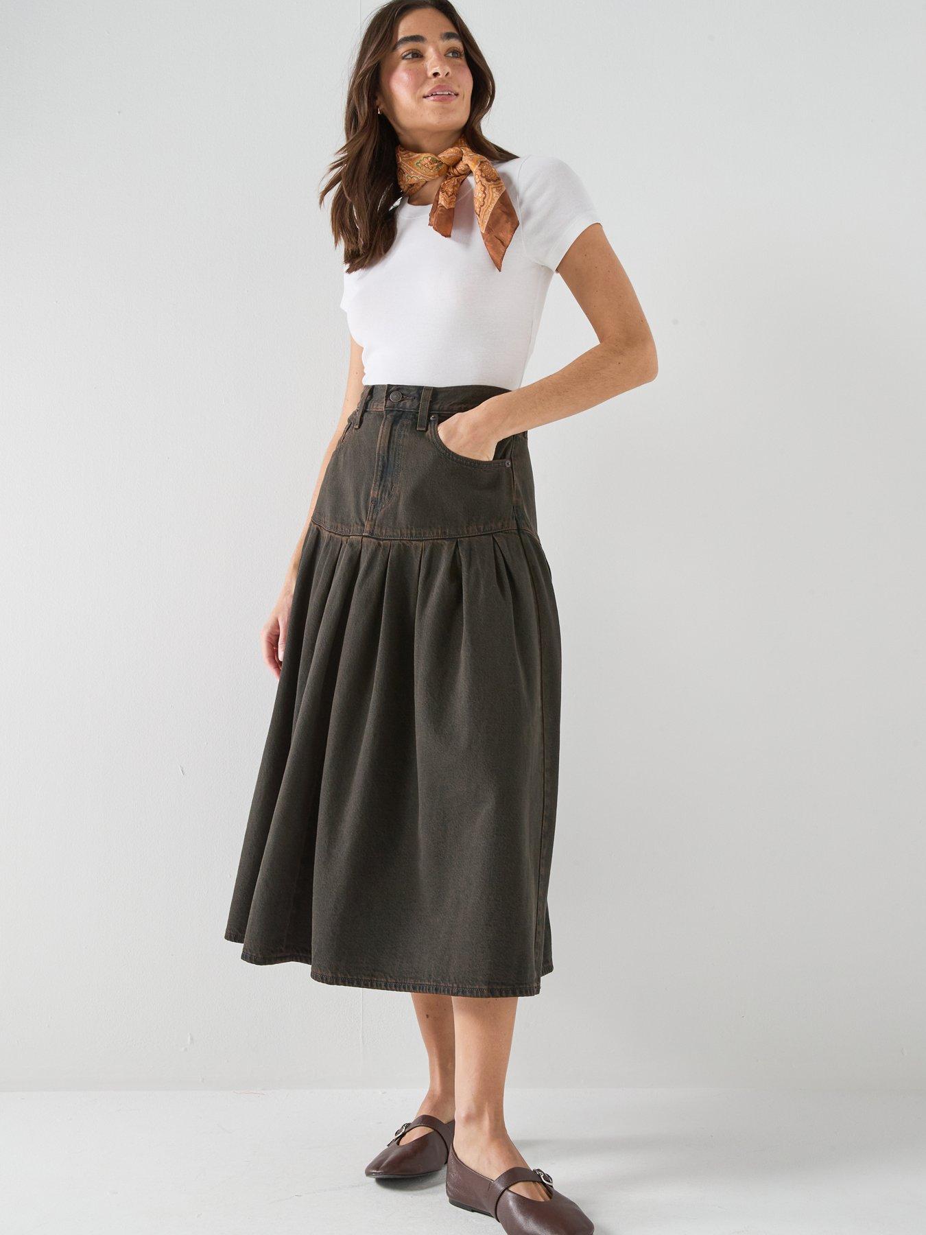 Image 3 of 6 of Levi's Yoked Pleated Skirt