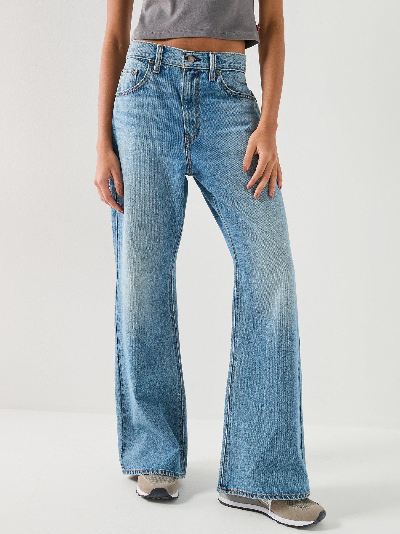 Image 1 of 6 of Levi's Cinch Flare Jeans - Handled That