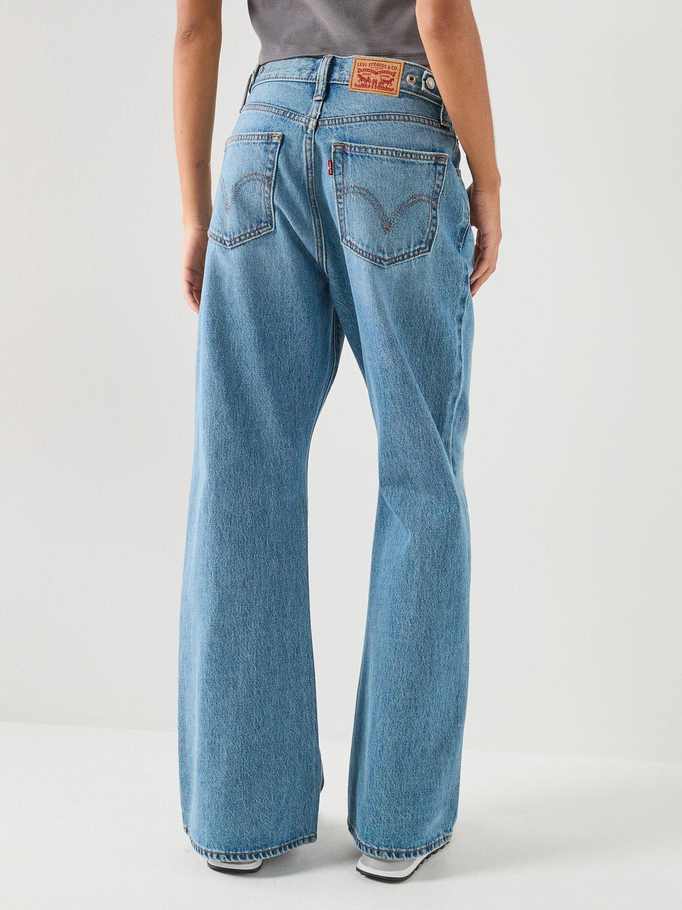 Image 2 of 6 of Levi's Cinch Flare Jeans - Handled That