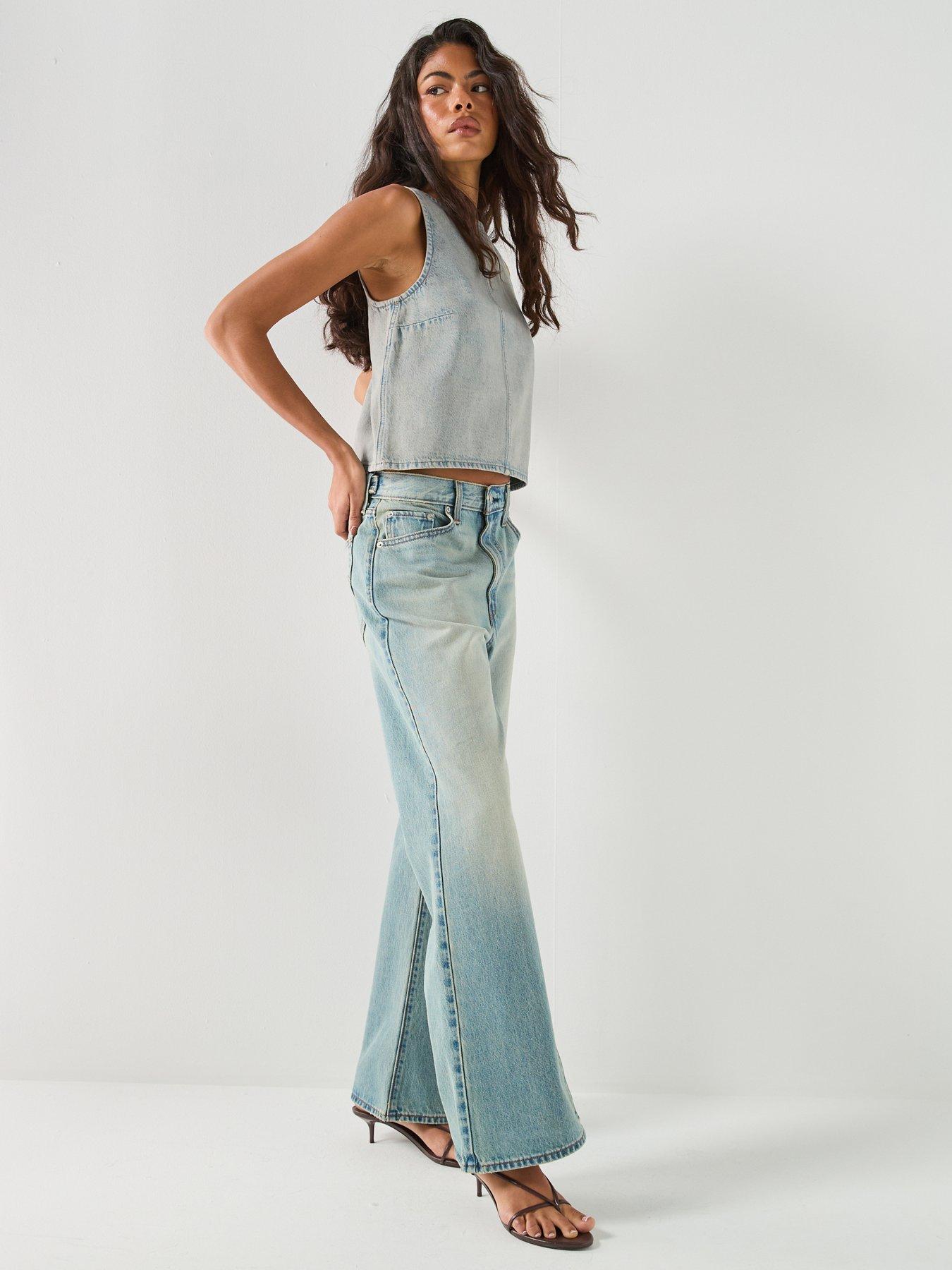 Image 4 of 6 of Levi's Cinch Flare