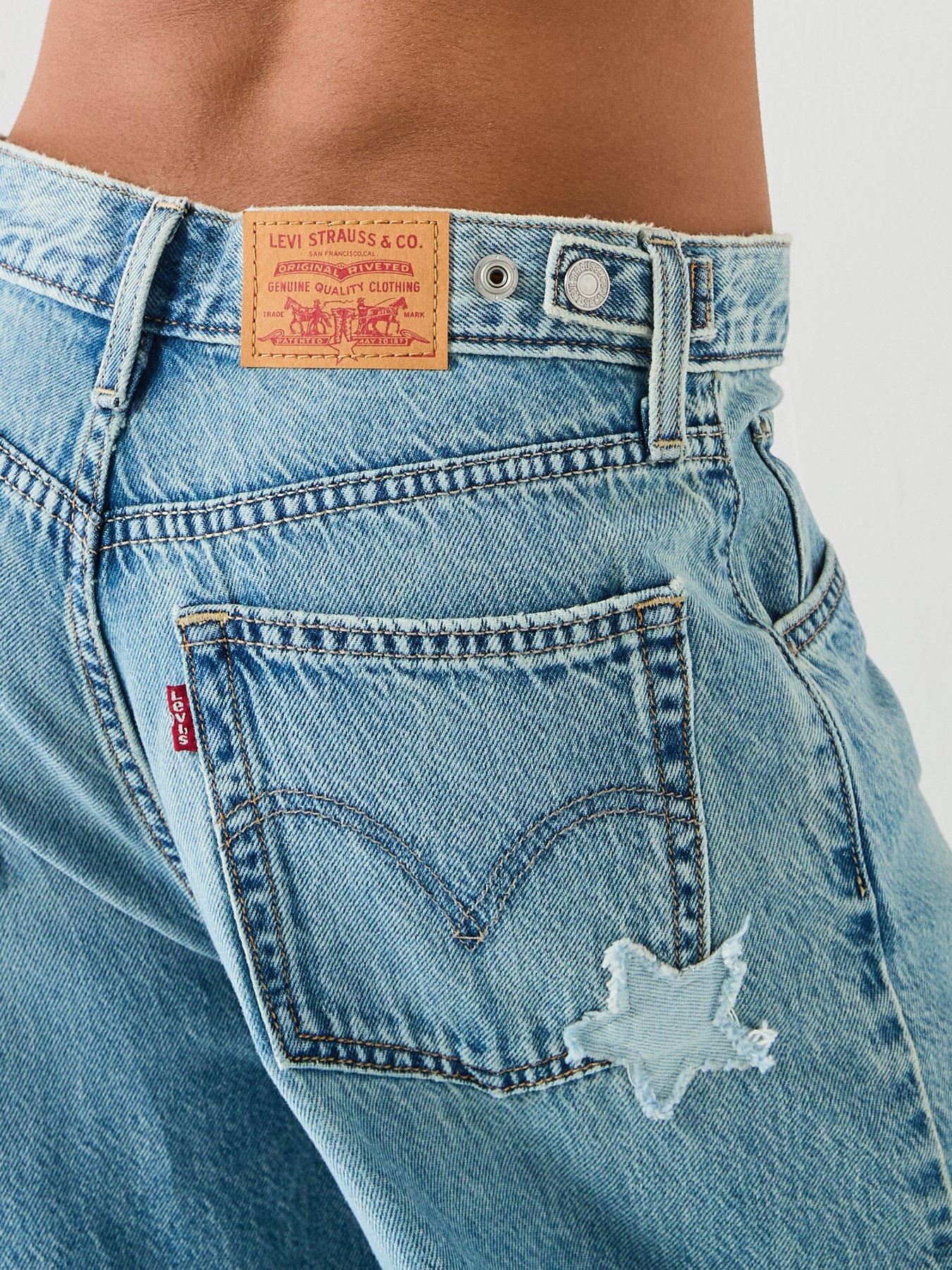 Image 4 of 6 of Levi's Cinch Baggy Fit Jeans - Retail Therapy