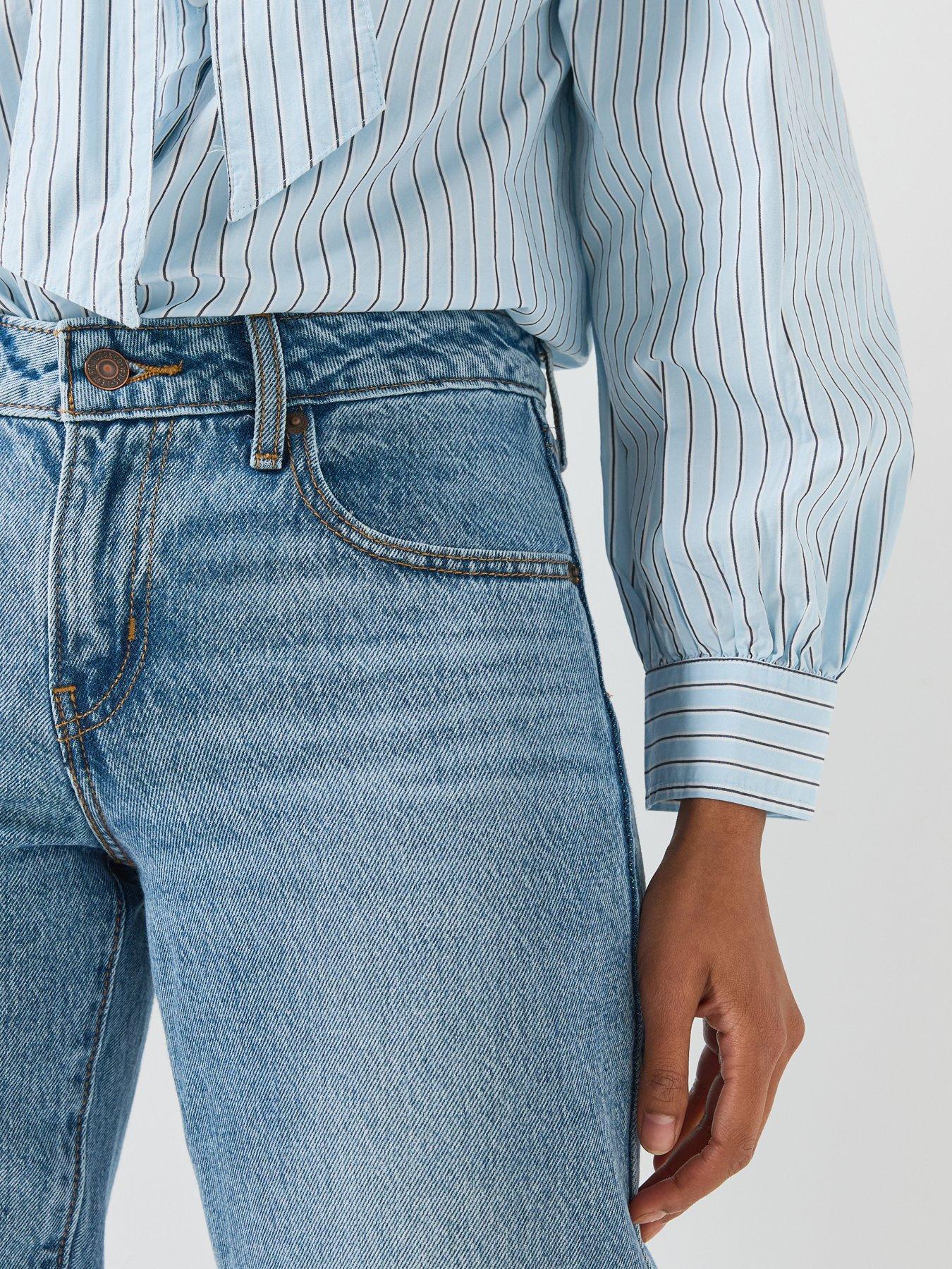 Image 5 of 6 of Levi's Womens Superlow Straight Fit Light Wash Jeans - Let Love In